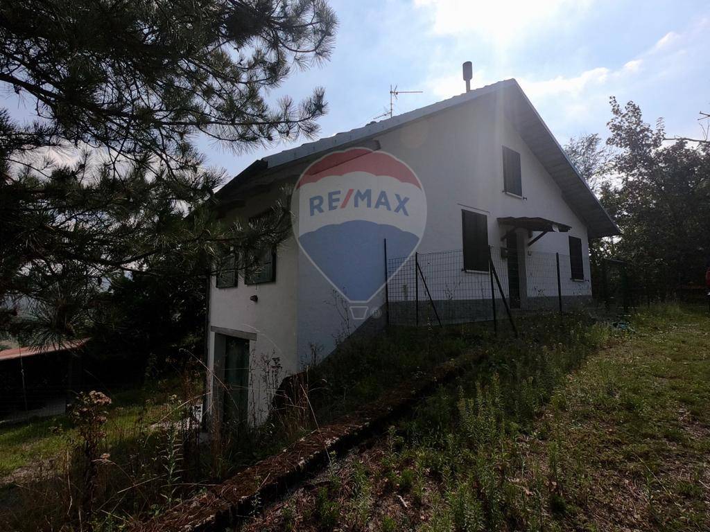 Villa Unifamiliare - Indipendente VETTO vendita  Gottano  RE/MAX Tricolore