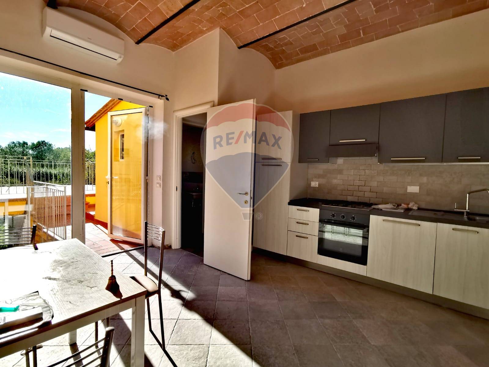  empoli vendita quart: fontanella re/max ideale