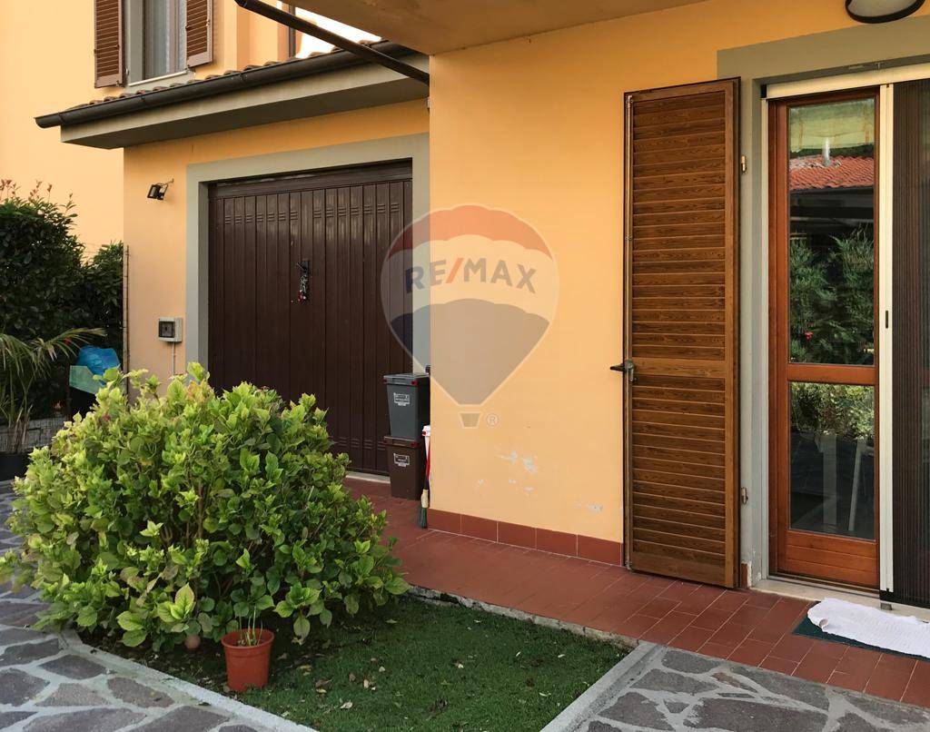 Villa Bifamiliare COREGLIA ANTELMINELLI vendita  Ghivizzano  RE/MAX Domus Consulting