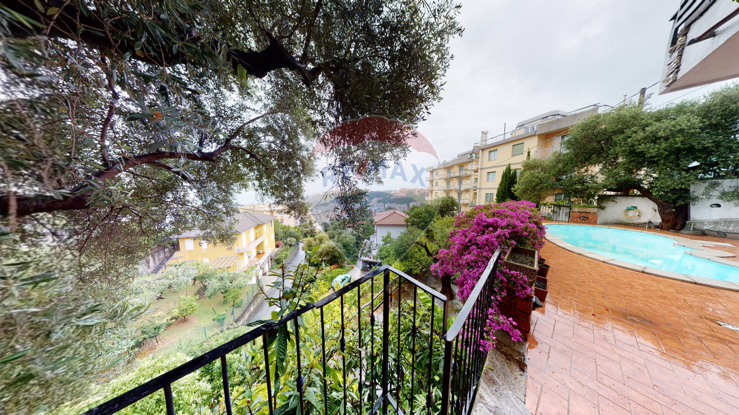 Villa ARENZANO vendita    RE/MAX Med