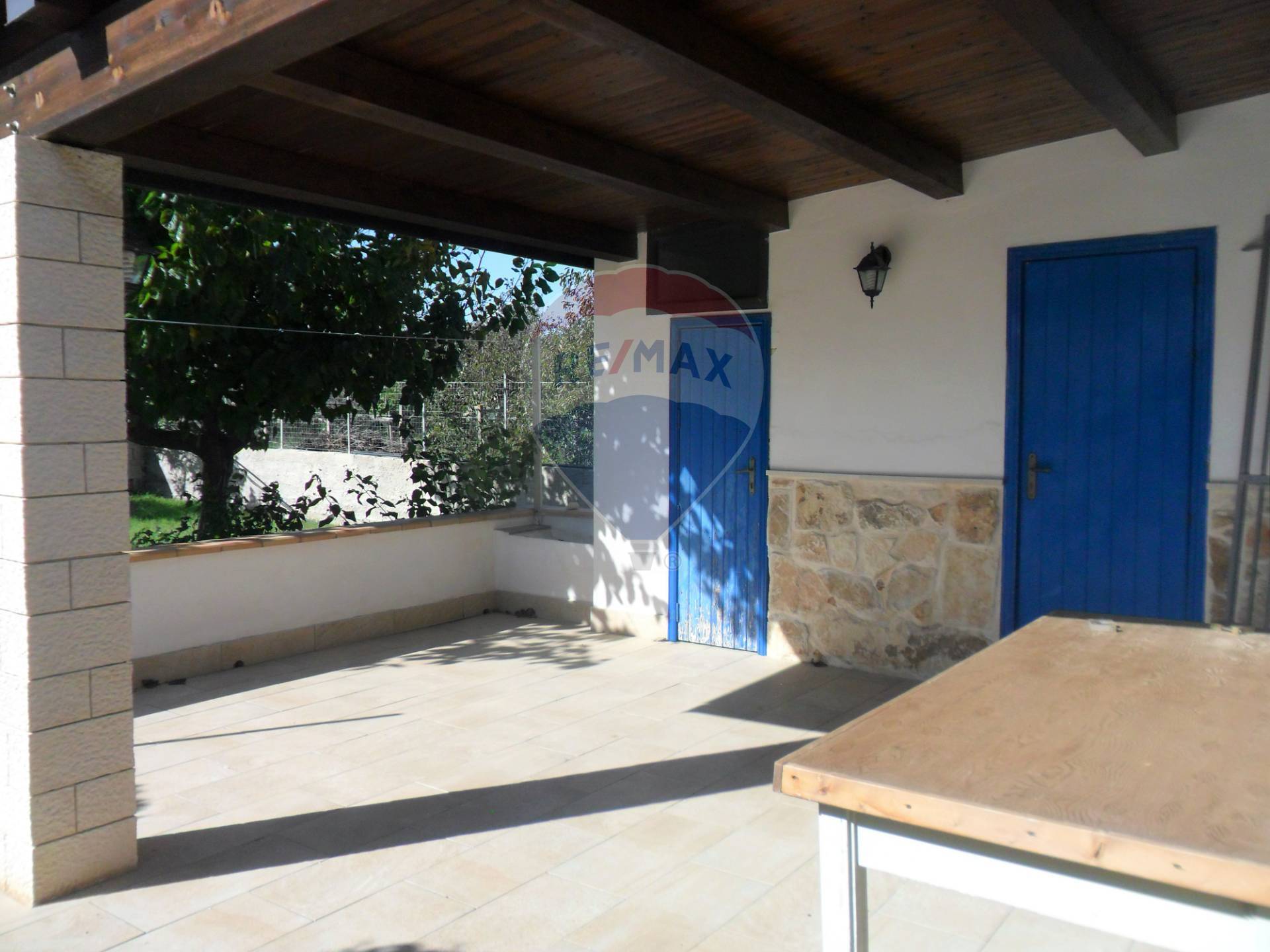 Villa Unifamiliare - Indipendente ISPICA vendita    RE/MAX Prima Classe