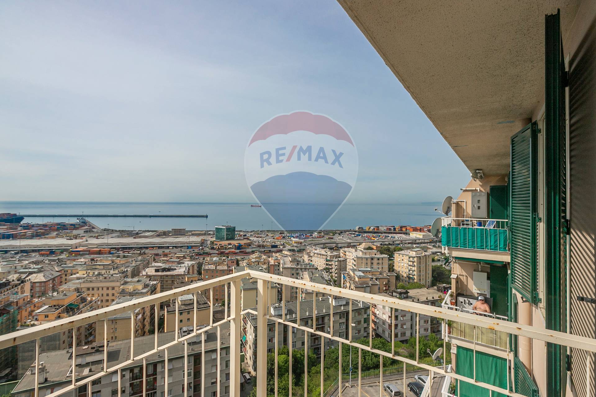  genova affitto quart: voltri re/max med