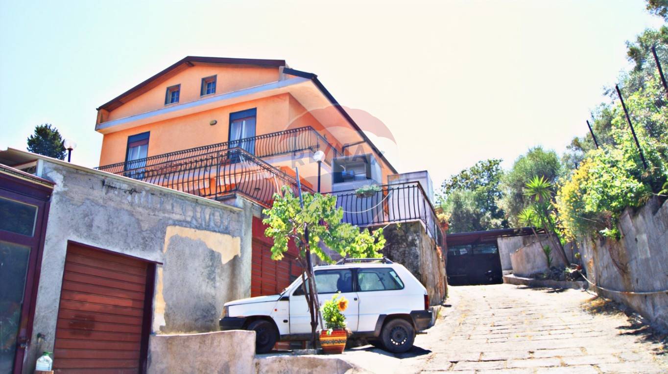 Villa MISTERBIANCO vendita    RE/MAX City Home