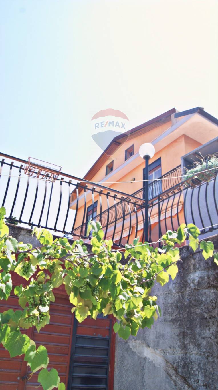 Villa MISTERBIANCO vendita    RE/MAX City Home