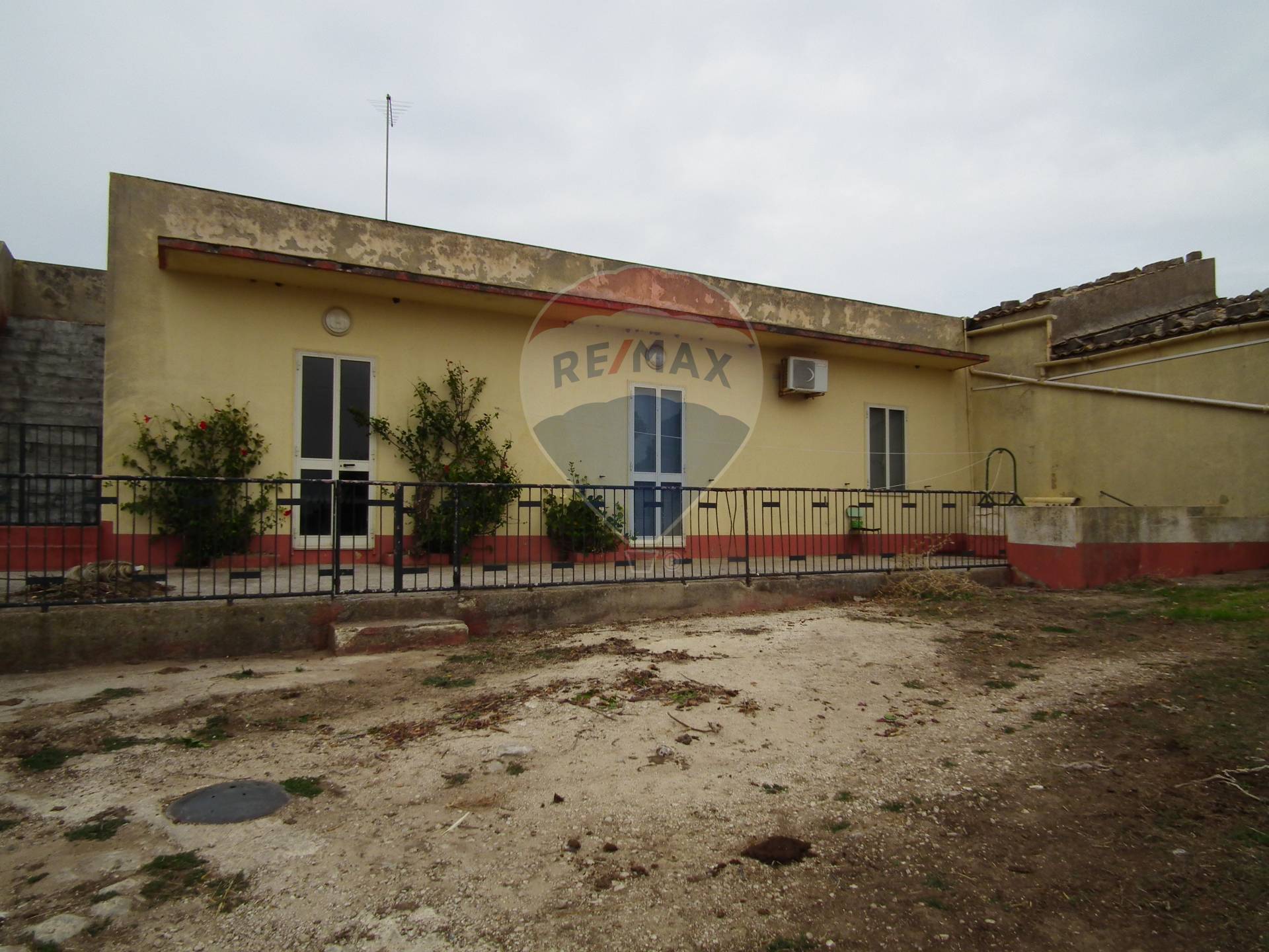  ragusa vendita quart:  re/max prima classe