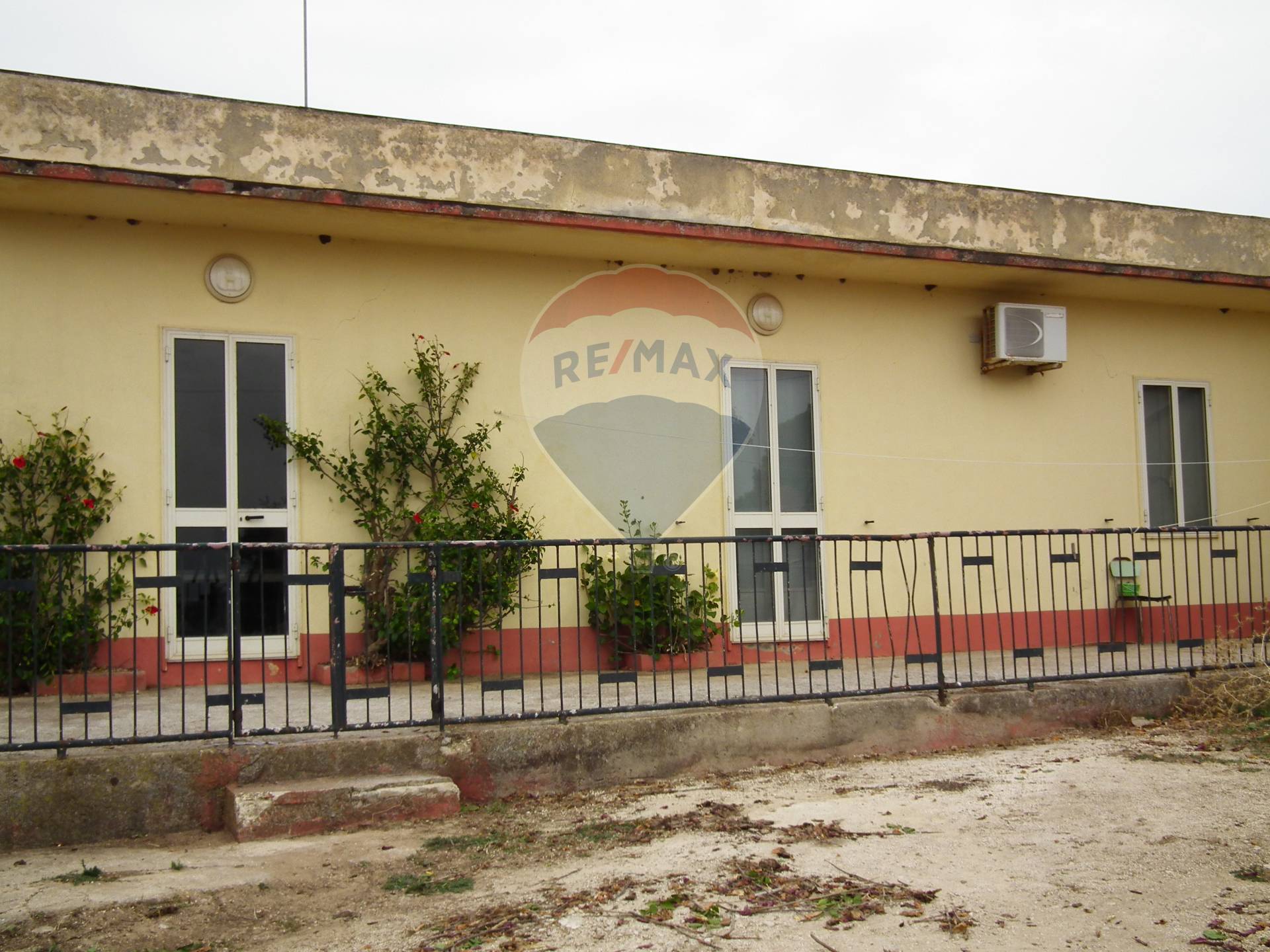 Villa Unifamiliare - Indipendente RAGUSA vendita    RE/MAX Prima Classe