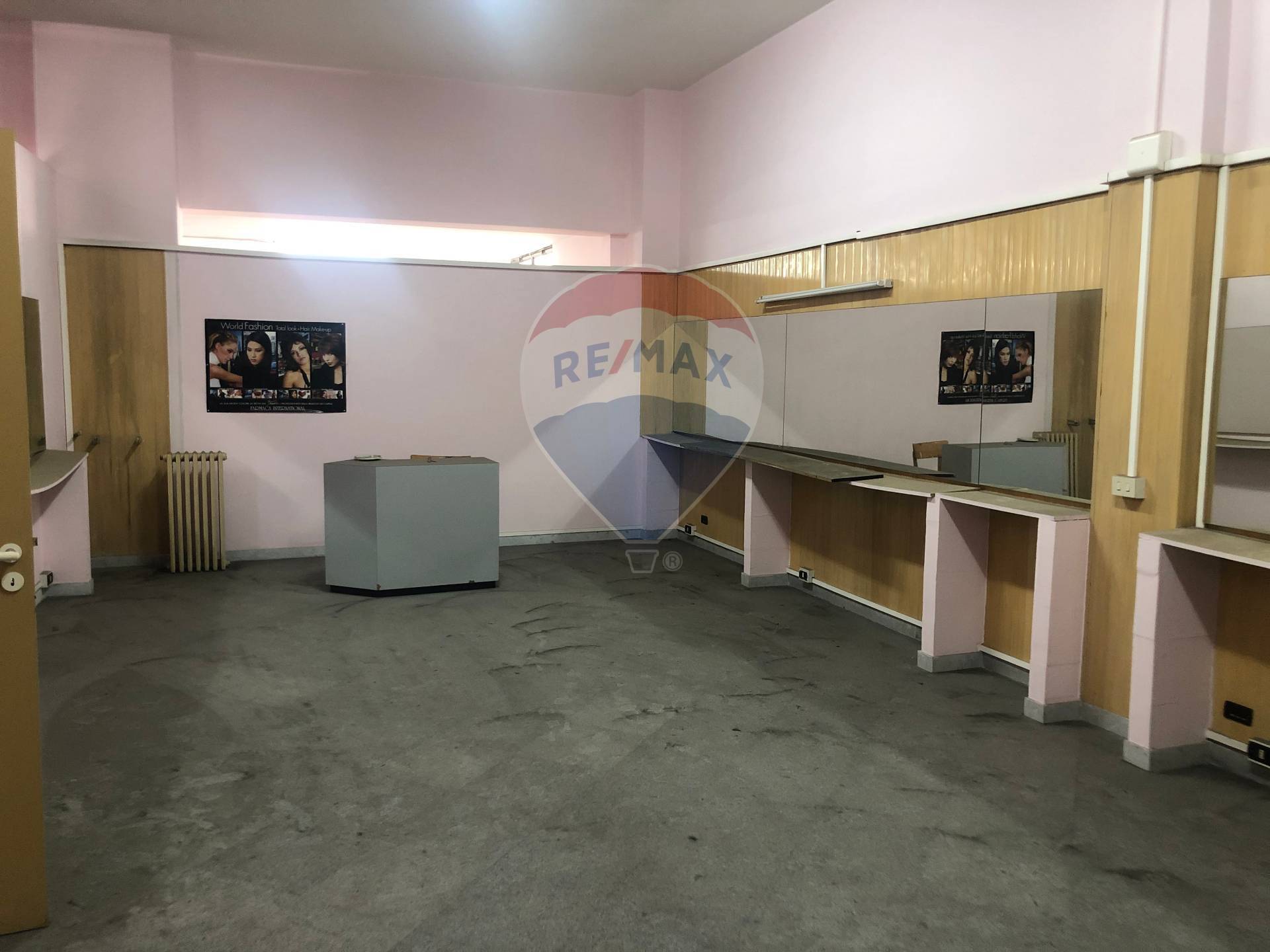 Negozio - Loc.Com. BARI affitto  S. Pasquale  RE/MAX Acquachiara