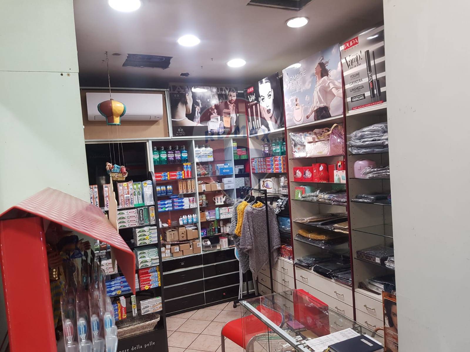 Negozio - Loc.Com. ROMA affitto    RE/MAX Titanus