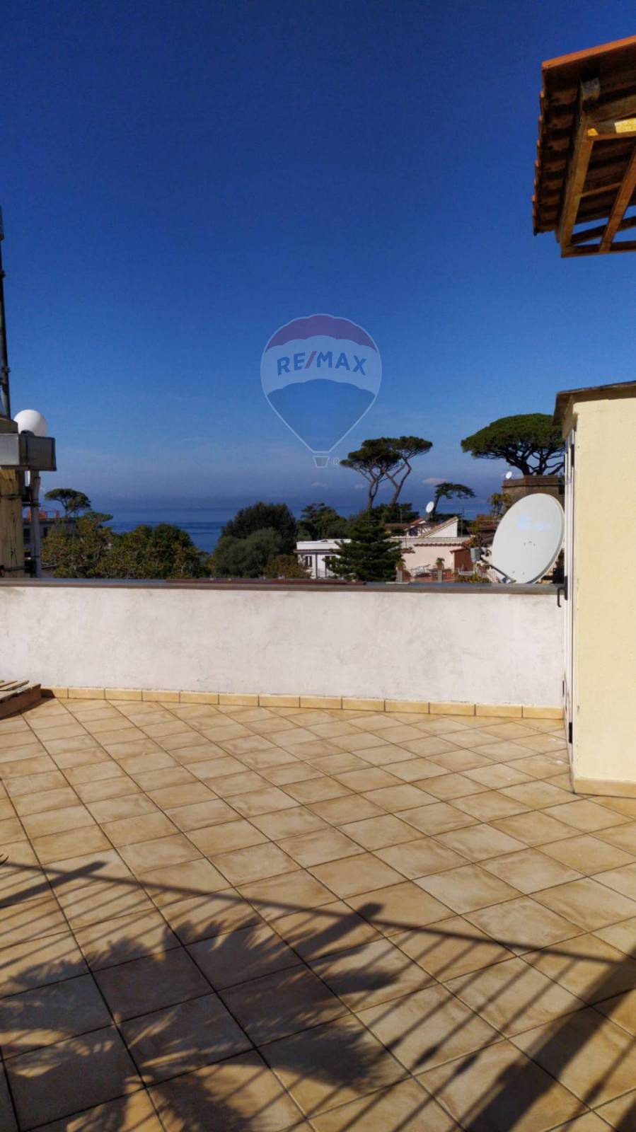  piano-di-sorrento vendita quart:  re-max-advisor