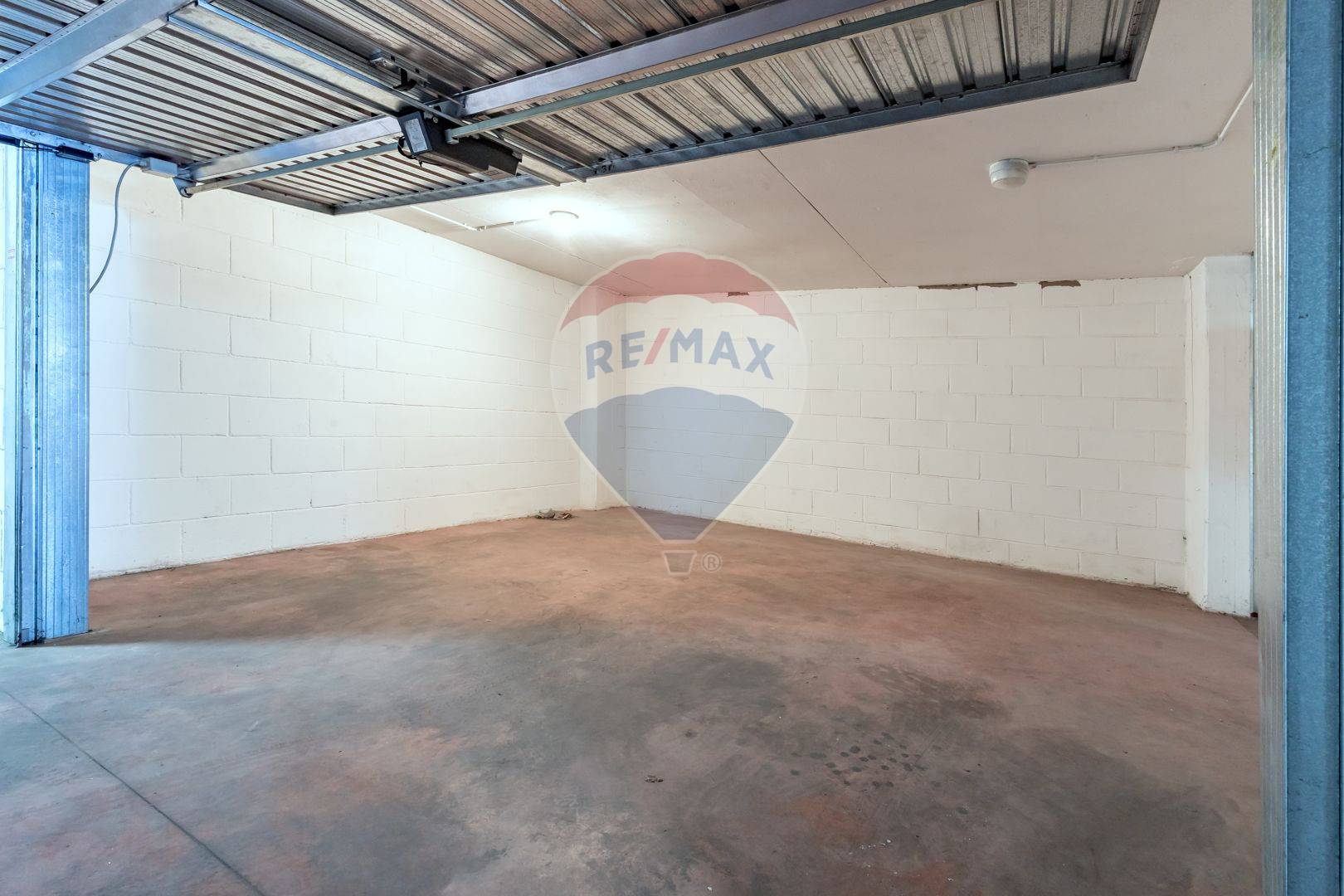 Box auto - Posto auto ROMA vendita  Colli Portuensi  RE/MAX Titanus