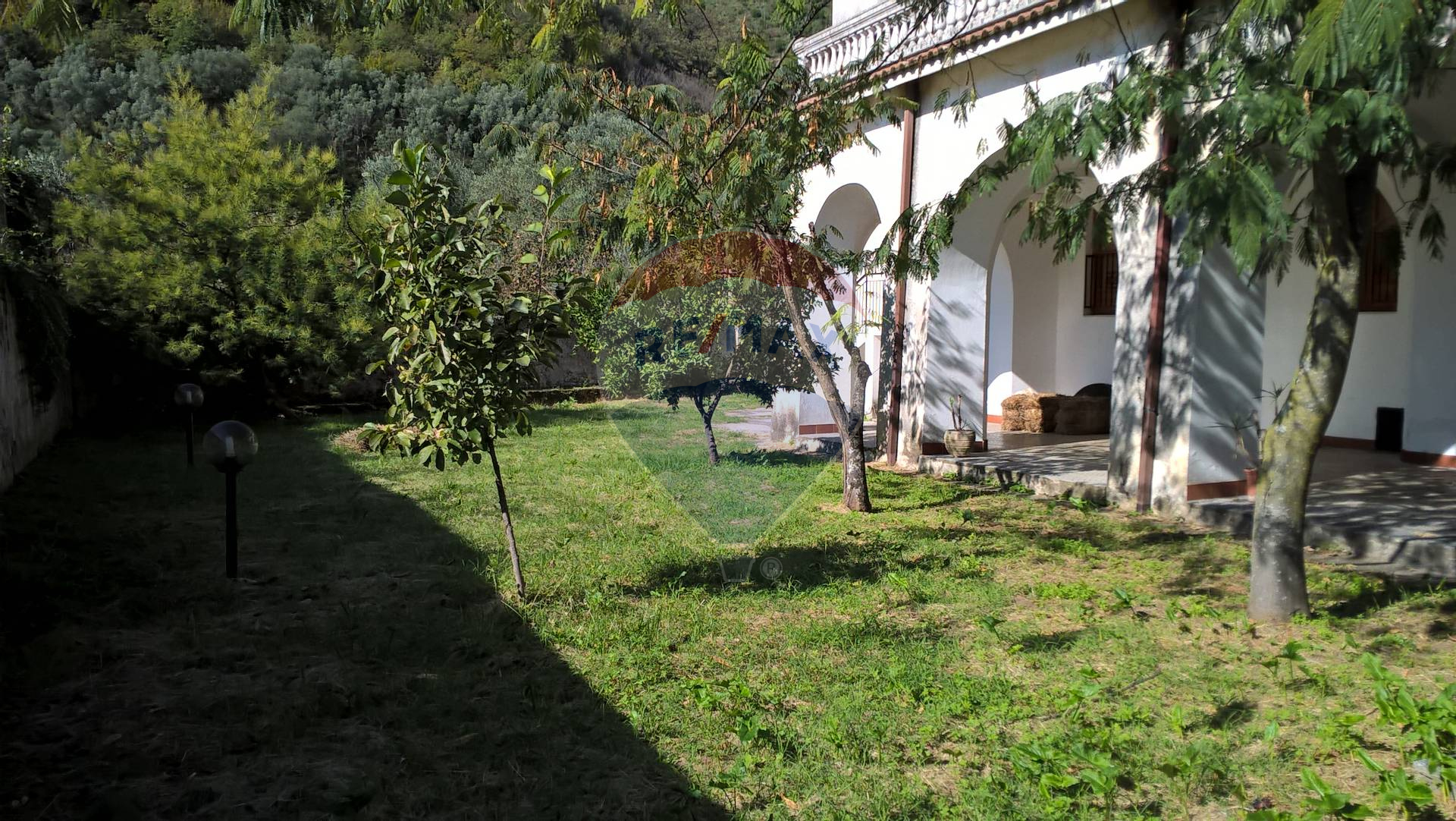 Villa Unifamiliare - Indipendente GIFFONI VALLE PIANA affitto    RE/MAX Incentro
