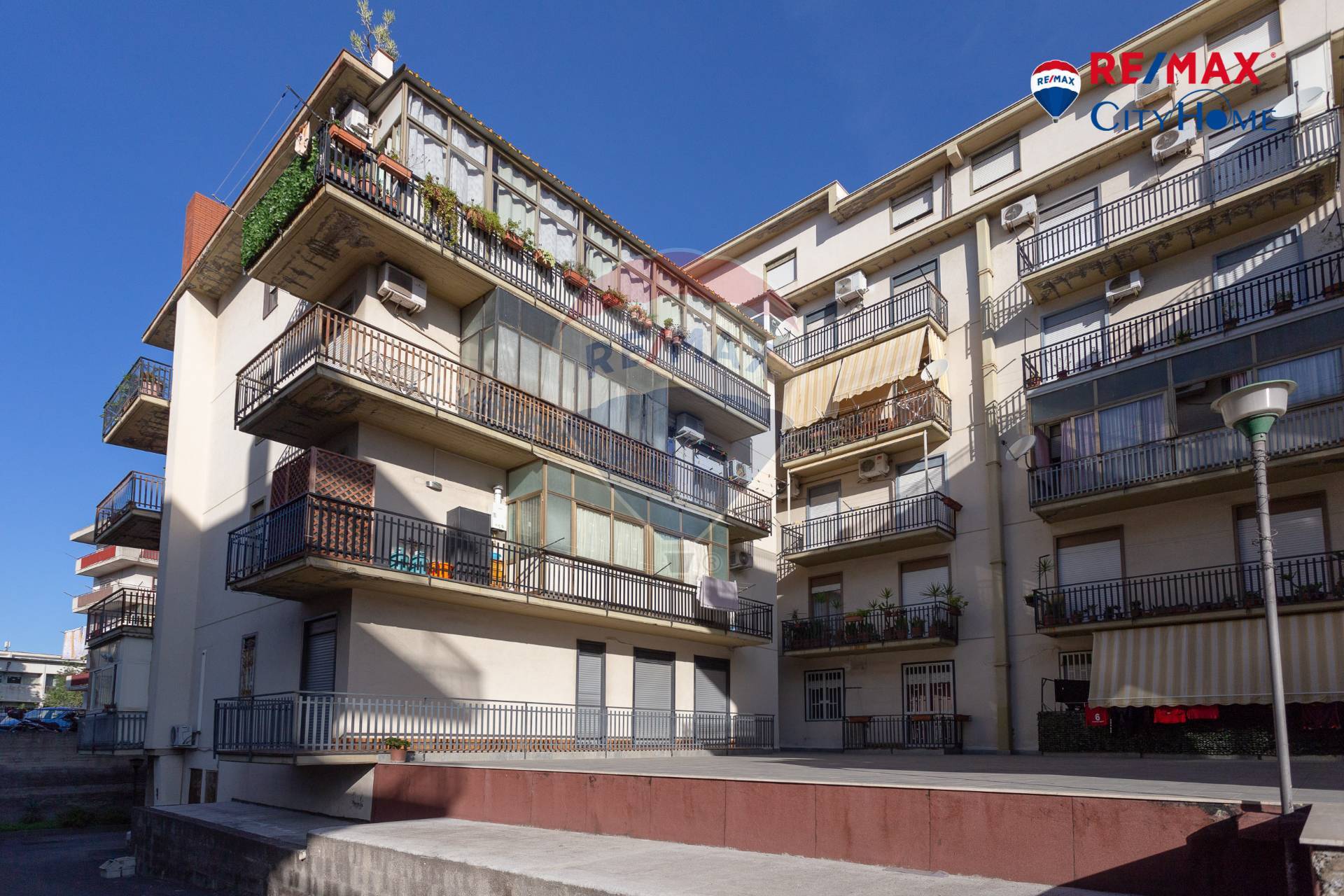  catania vendita quart: viale rapisardi re-max-city-home