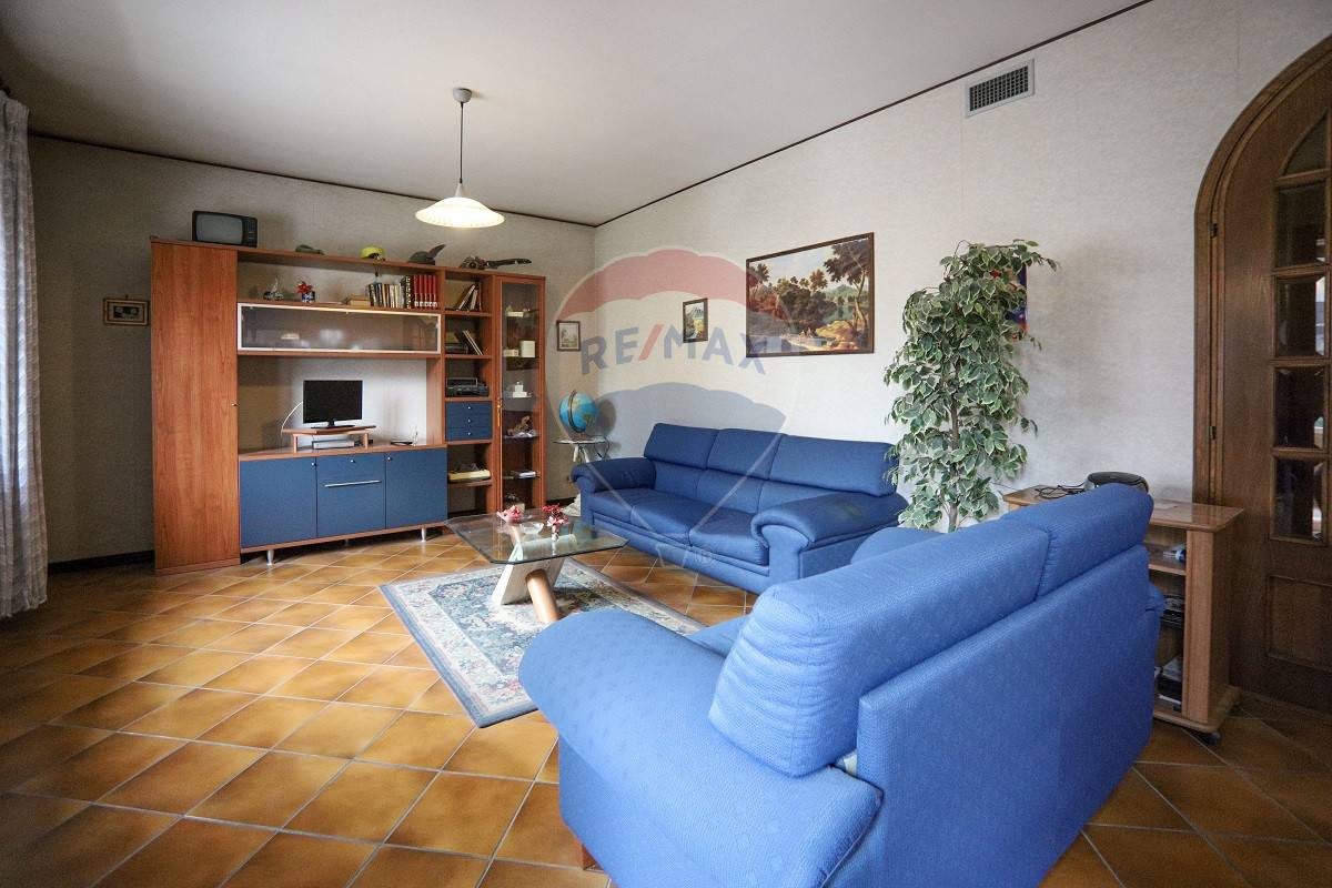 Villa CEREA vendita    RE/MAX Top Elegance 2