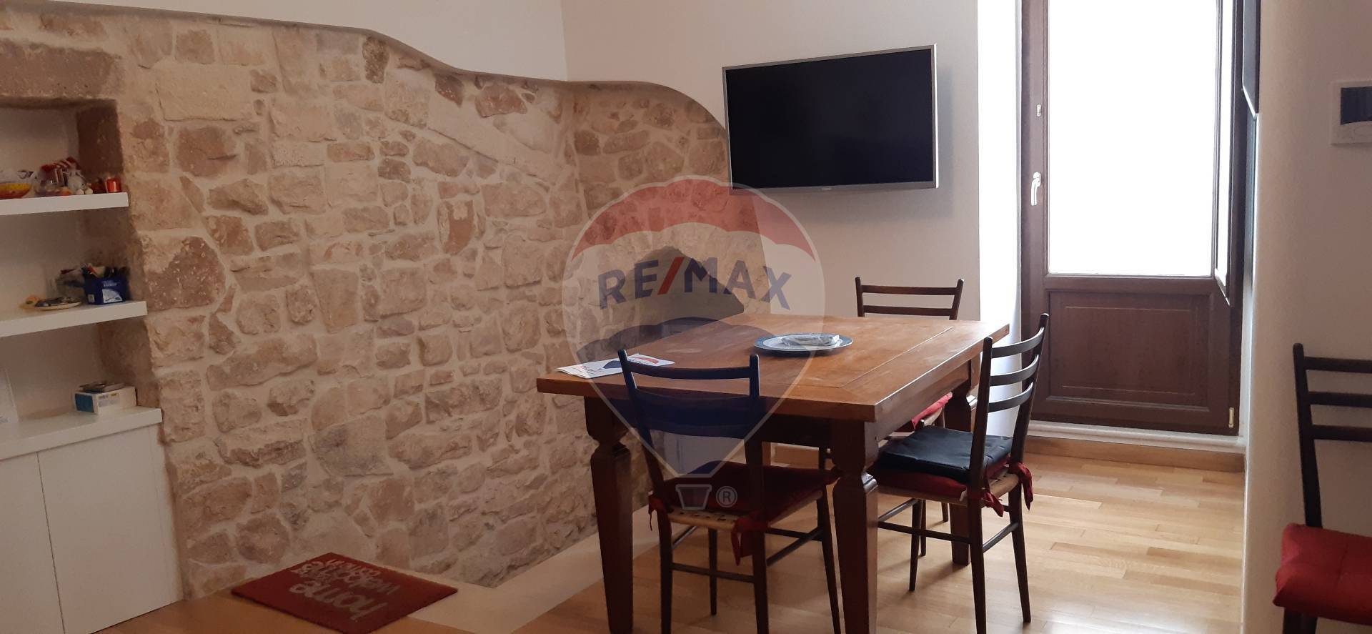 Villa Unifamiliare - Indipendente CONVERSANO vendita    RE/MAX Acquachiara