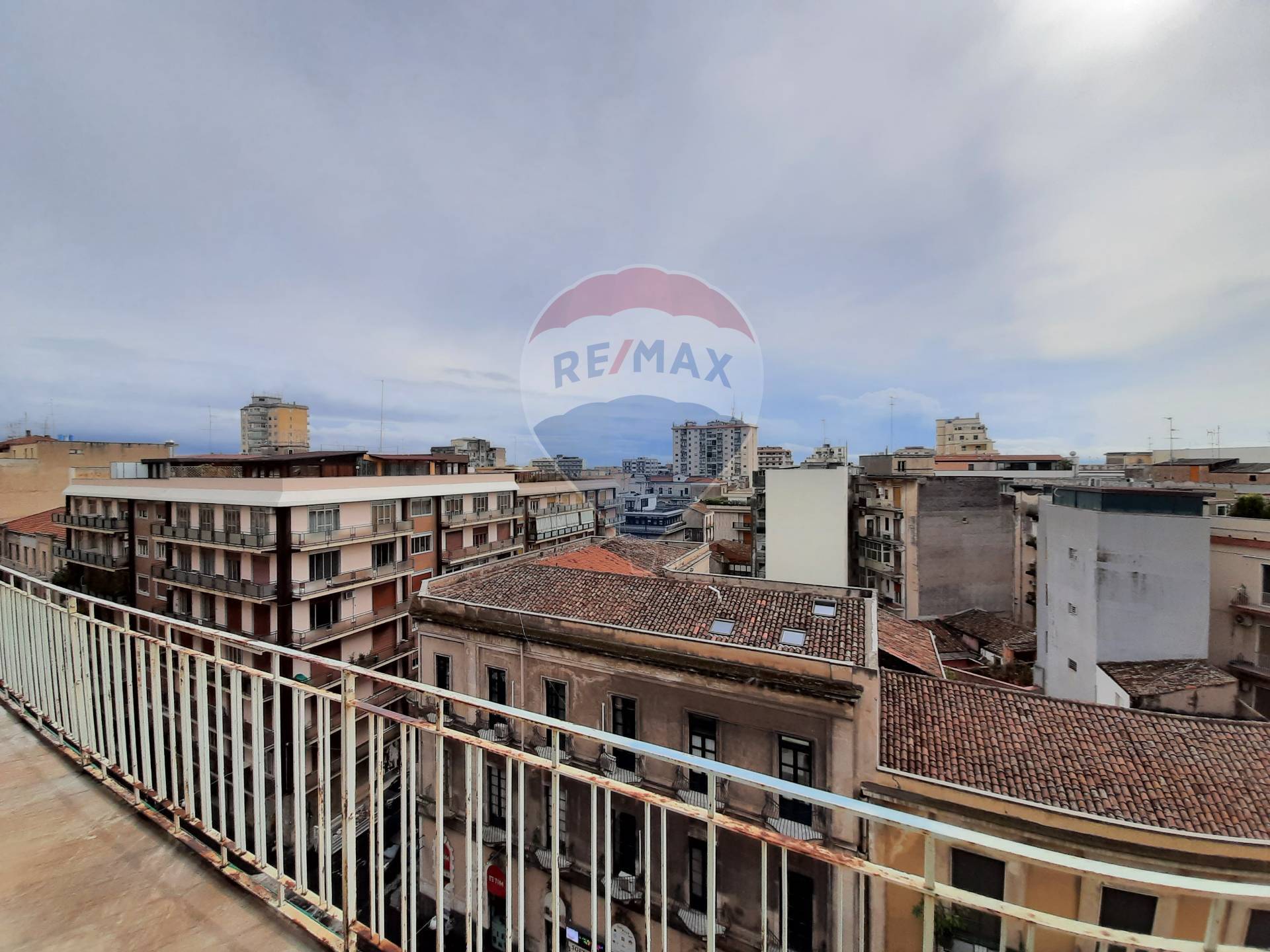  catania affitto quart: c.so italia - via leopardi re-max-city-home