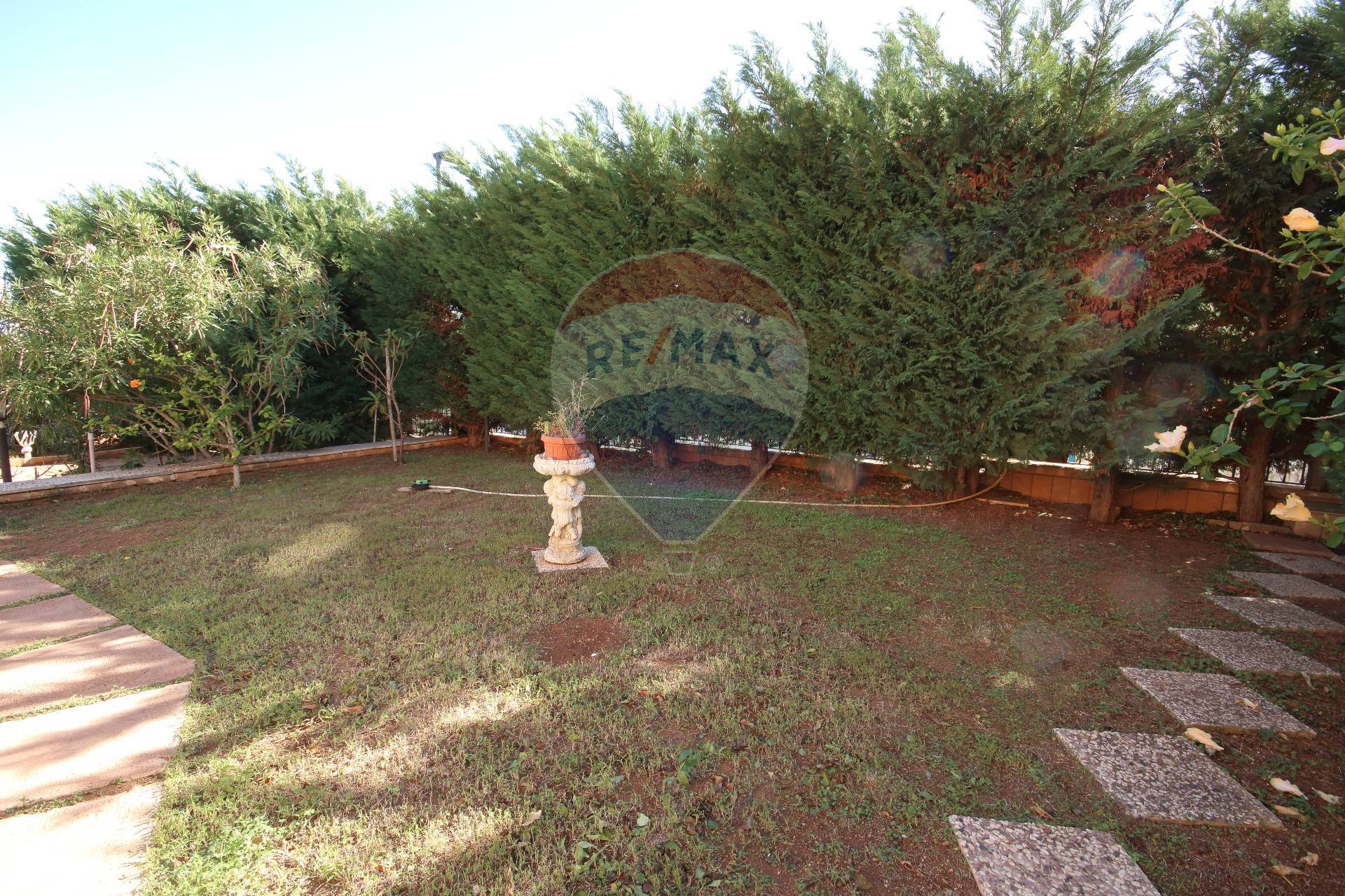 Villa ALTAVILLA MILICIA vendita    RE/MAX Master Home