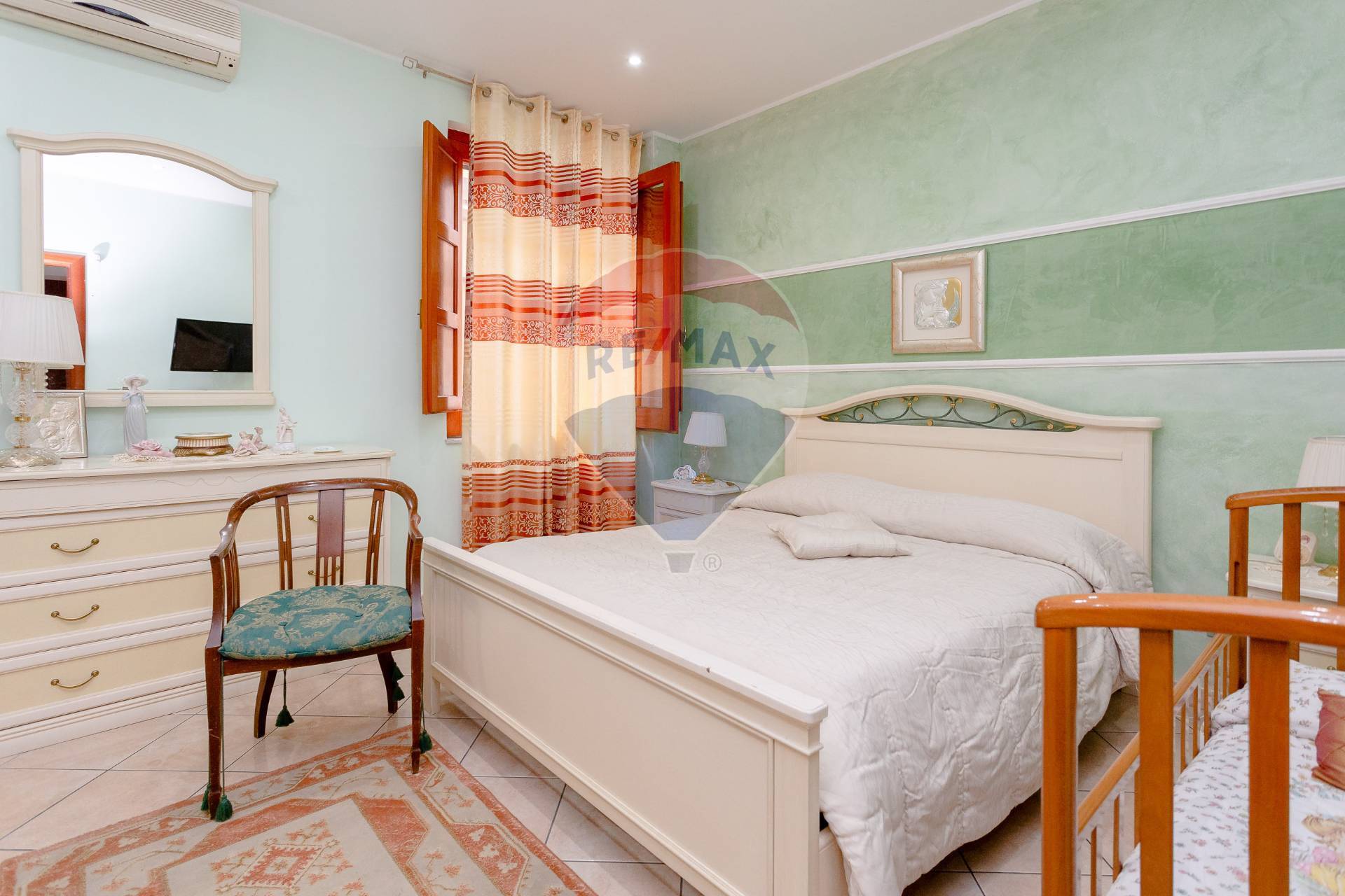  santa venerina vendita quart:  re/max city home
