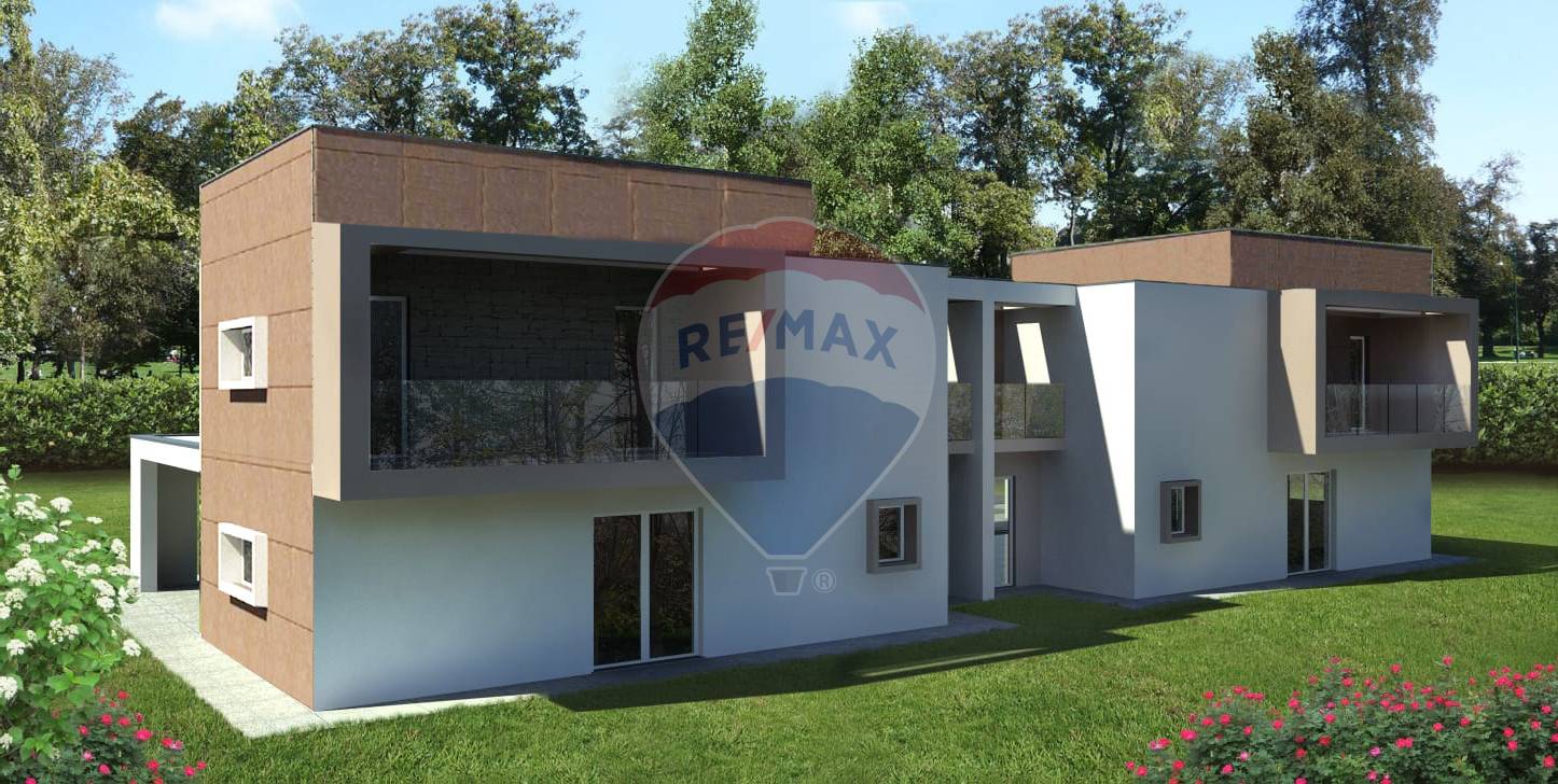 Villa URGNANO vendita    RE/MAX Expo