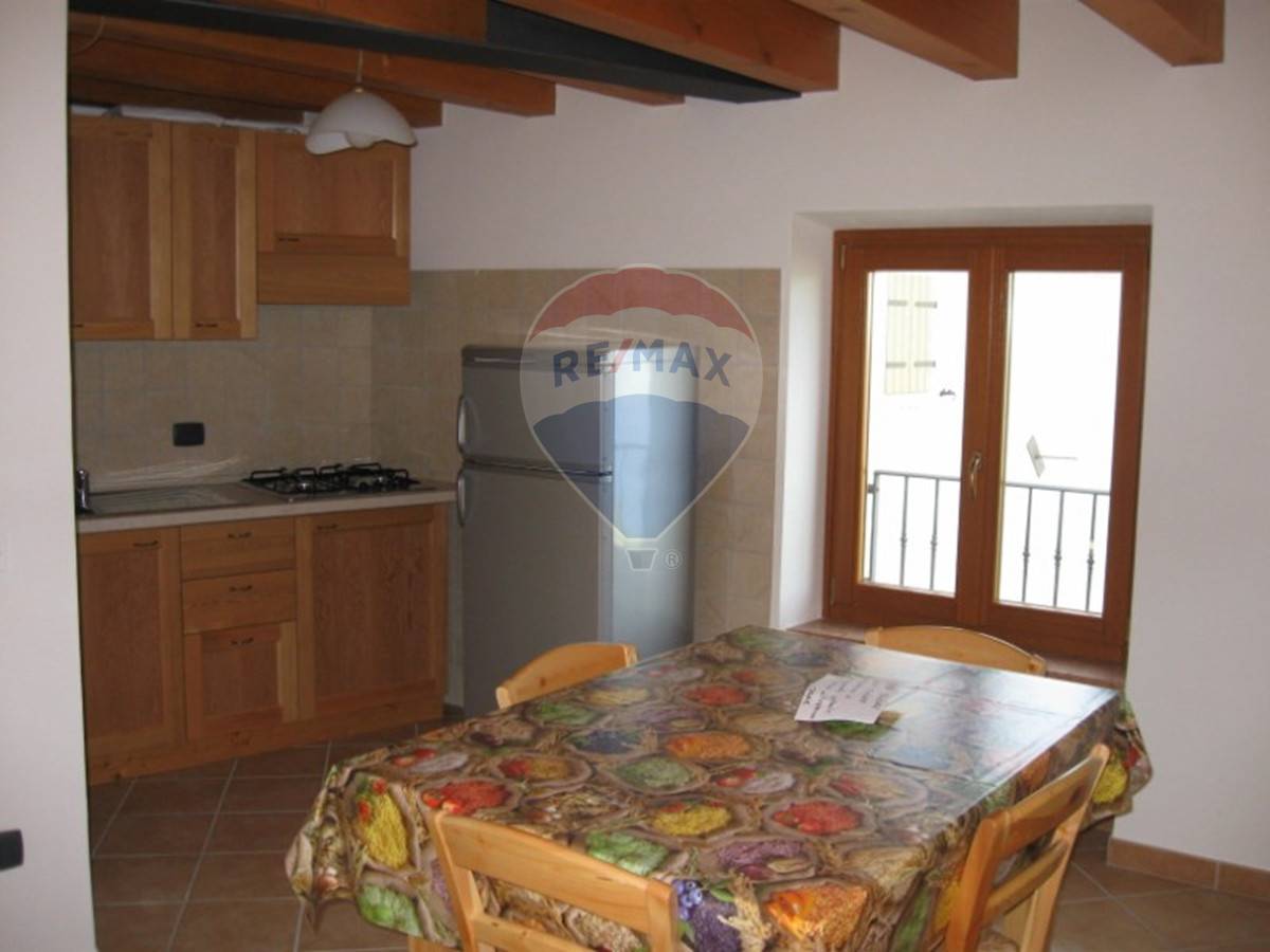 Appartamento SAN ZENO DI MONTAGNA affitto    RE/MAX Lago