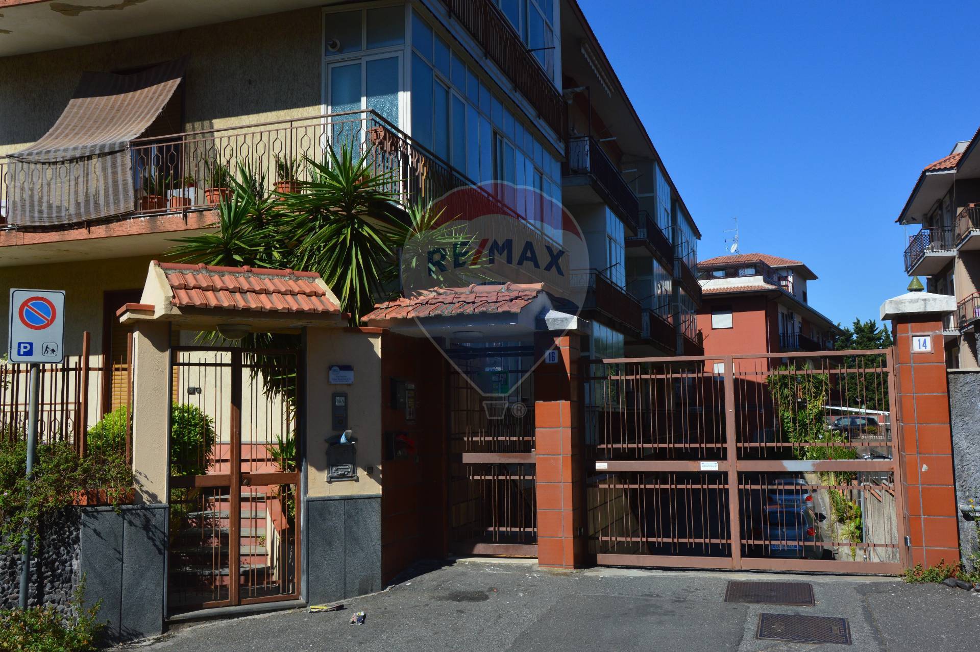  mascalucia vendita quart:  re-max-domus-nova