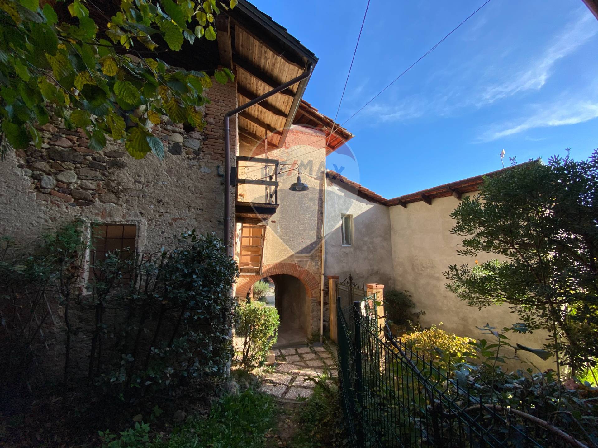 Villa Bifamiliare MASSERANO vendita  Morezzi  RE/MAX Unit