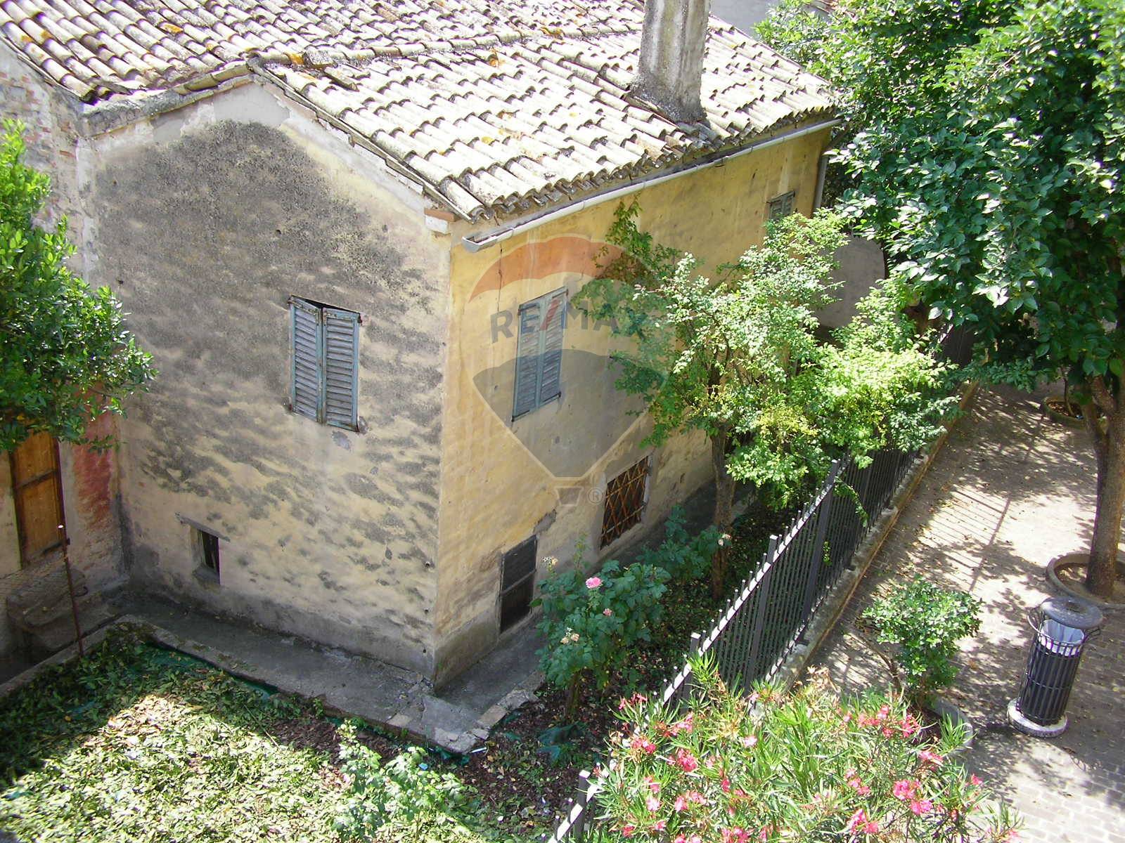 Villa Bifamiliare FILOTTRANO vendita    RE/MAX Master Class