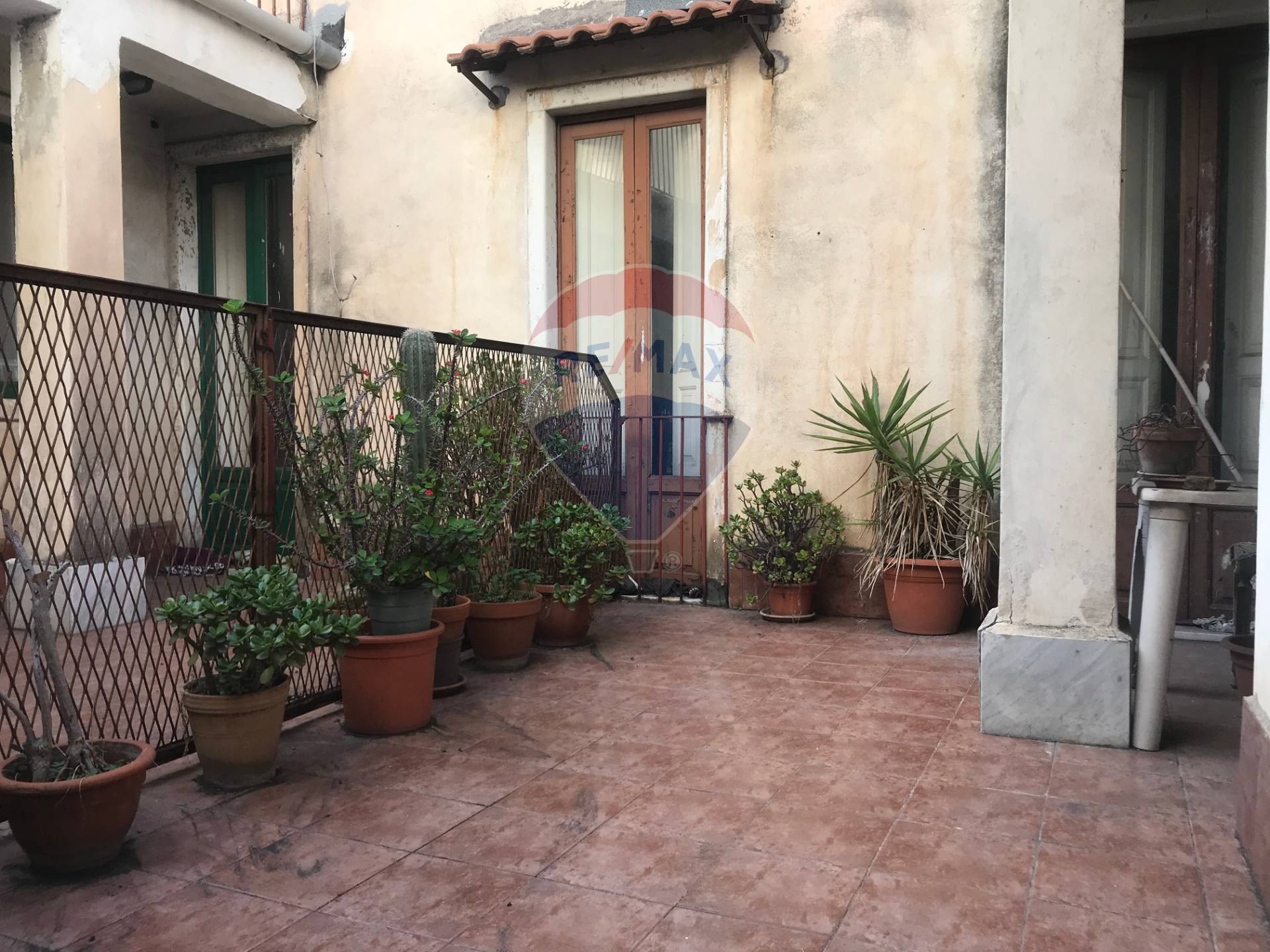  catania vendita quart: centro storico re-max-city-home