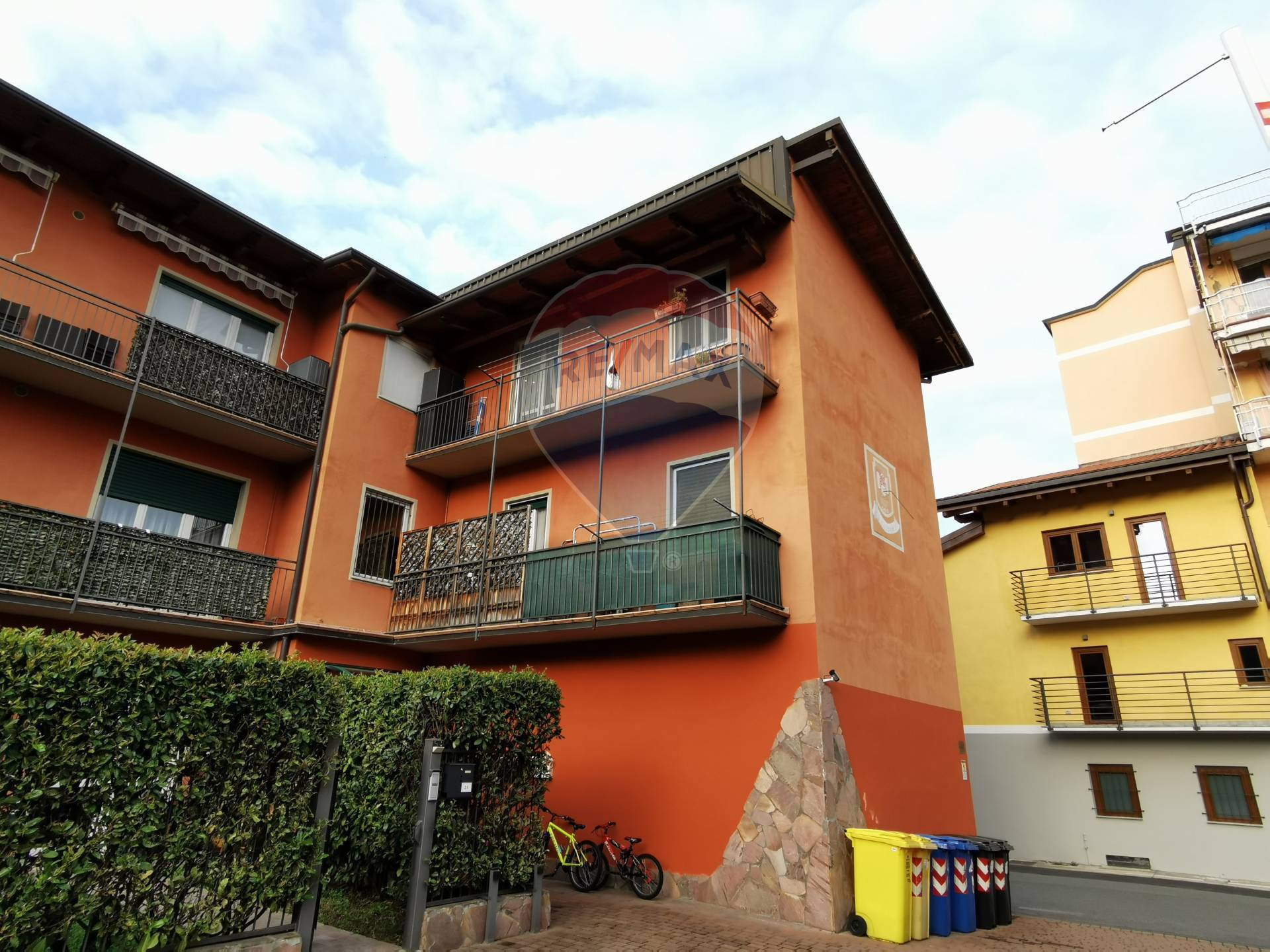  serravalle sesia vendita quart:  re/max unit