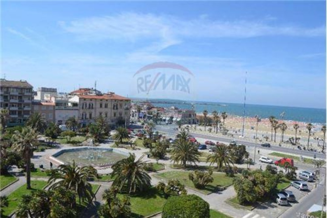  viareggio affitto quart: centro mare re-max-quality-house