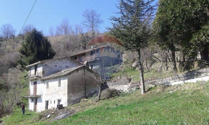 Rustico - Cascina BELLEGRA vendita    RE/MAX Opzione Casa