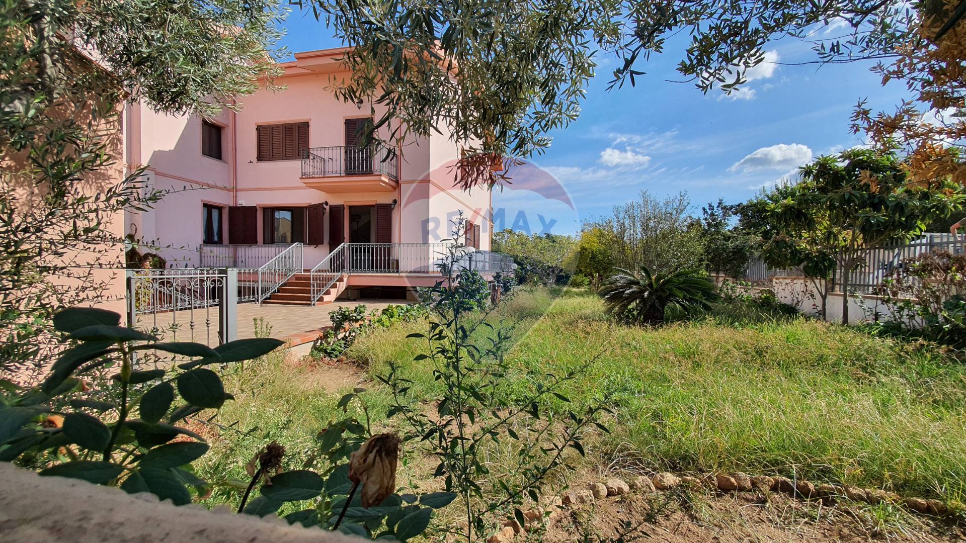 Villa CAPOTERRA affitto  Zona Su Spantu  RE/MAX Incontro