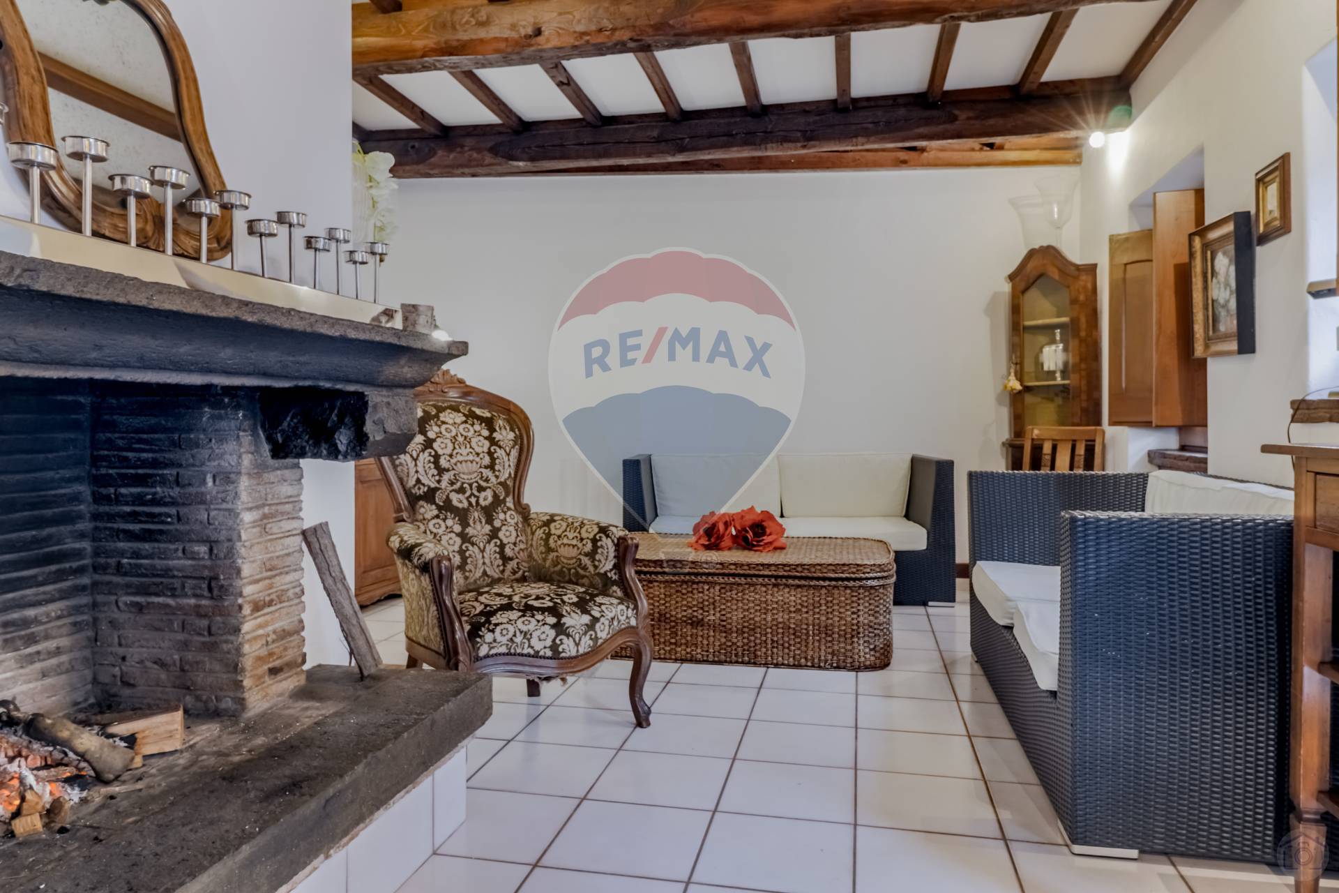 Villa Unifamiliare - Indipendente TREVIGNANO ROMANO vendita    RE/MAX Just