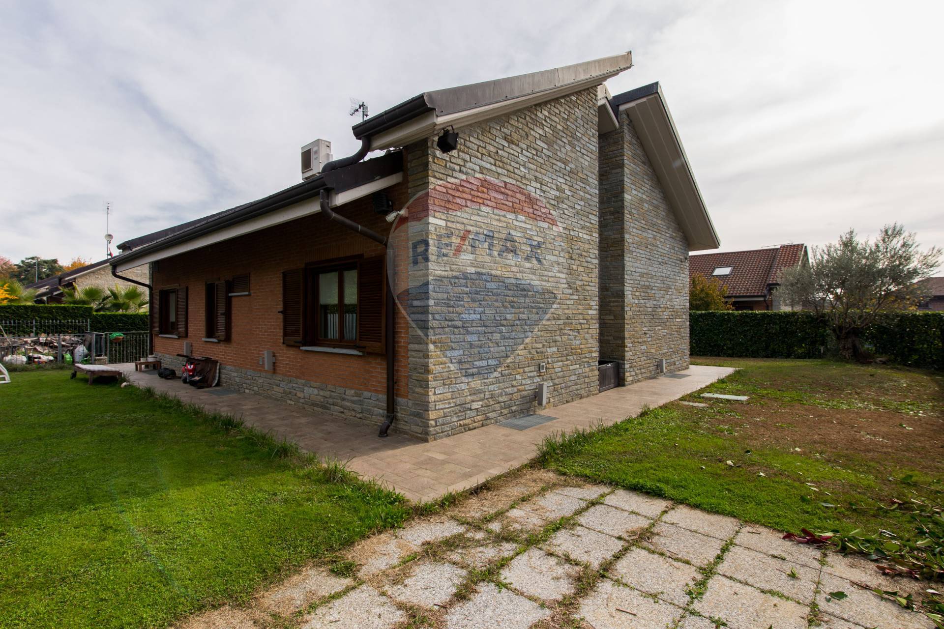 Villa VILLARBASSE vendita    RE/MAX Sfera