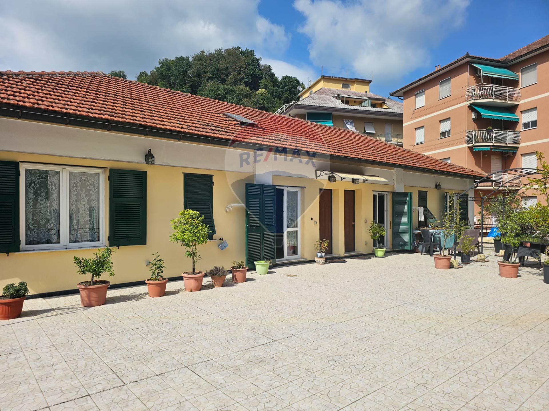 Casa indipendente in vendita a Bolzaneto, Genova (GE)