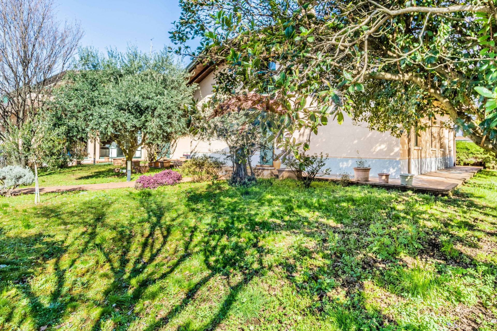 Villa in vendita a Cassano Magnago (VA)