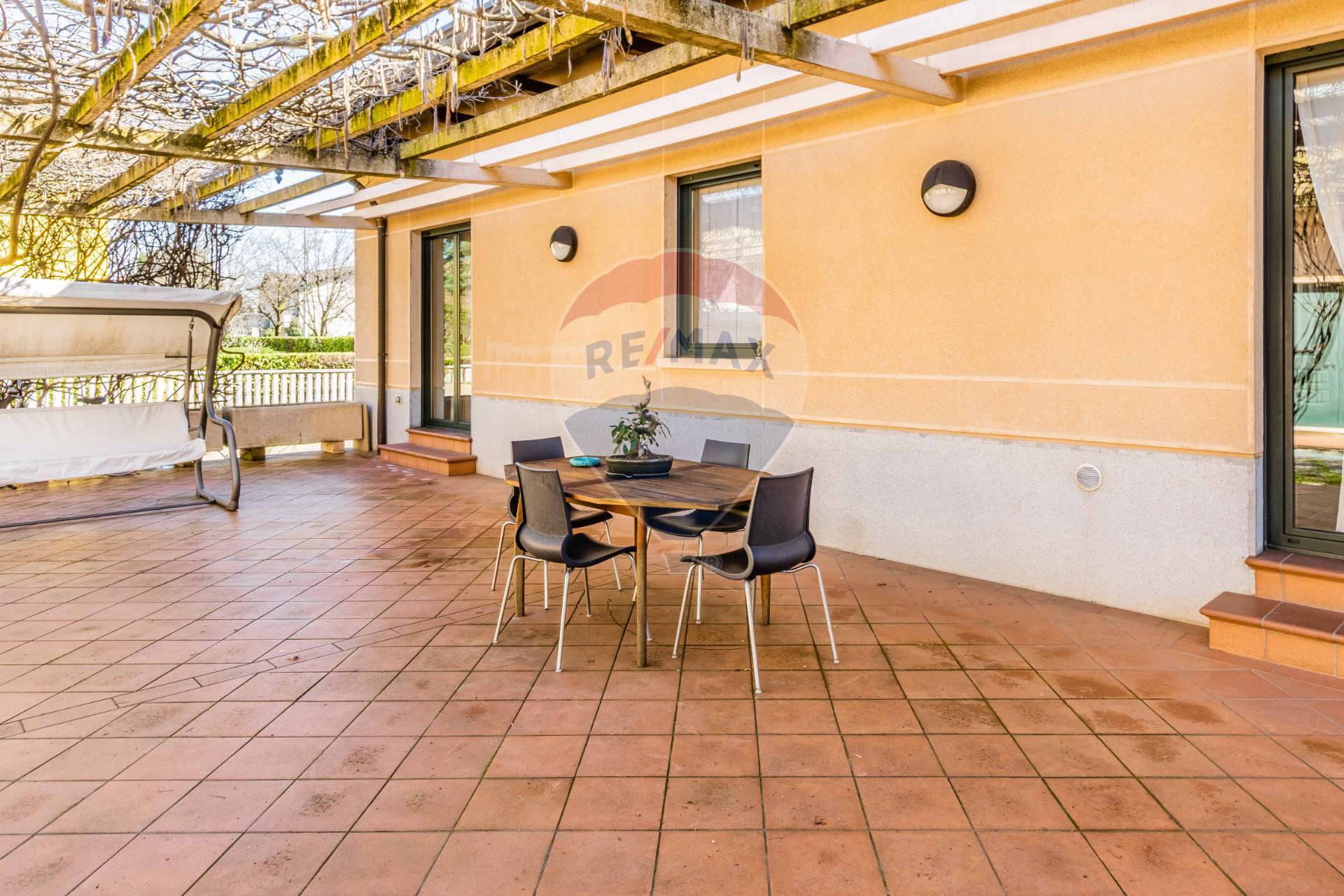 Villa in vendita a Cassano Magnago (VA)