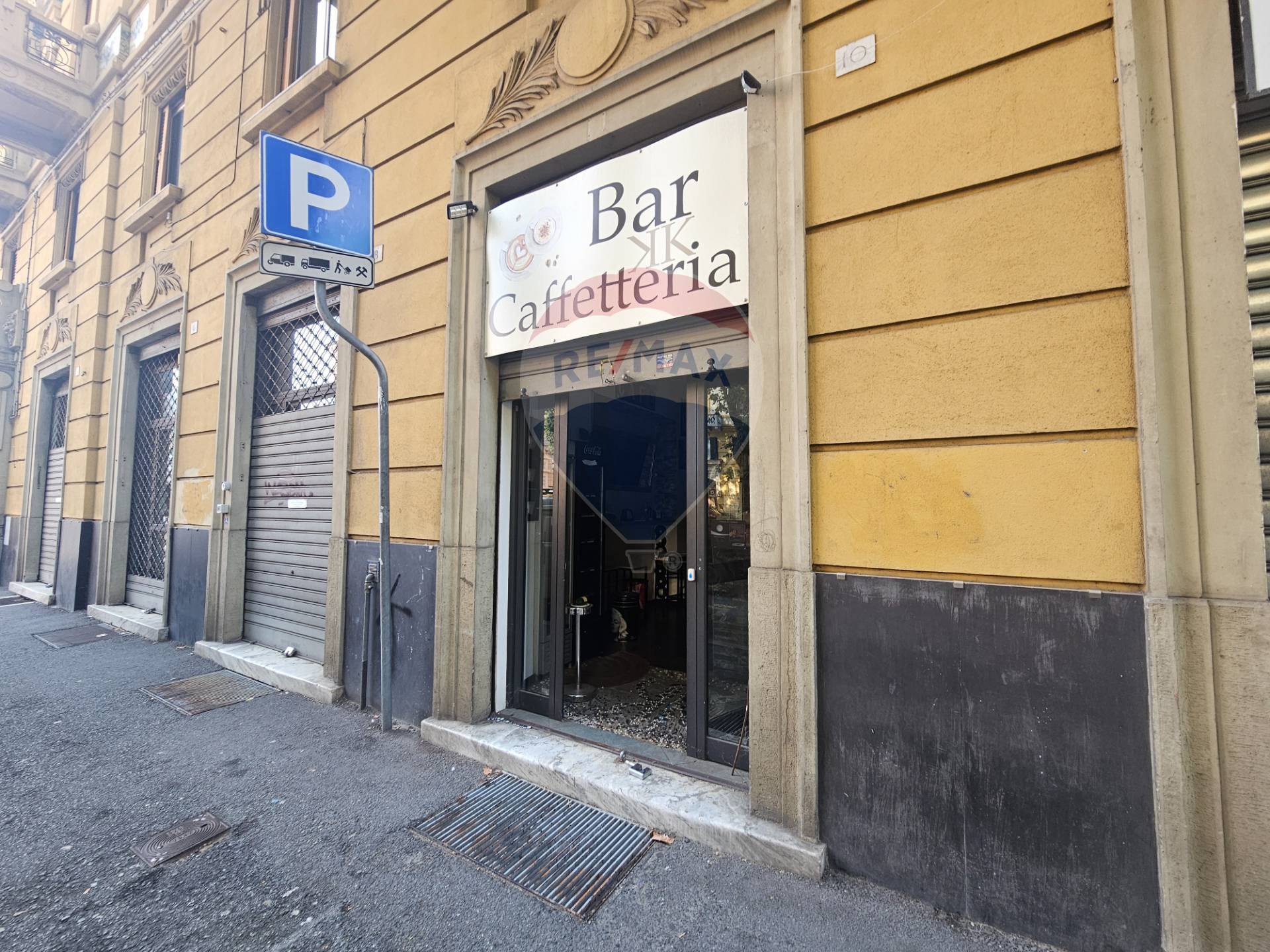 Bar in vendita a Foce, Genova (GE)