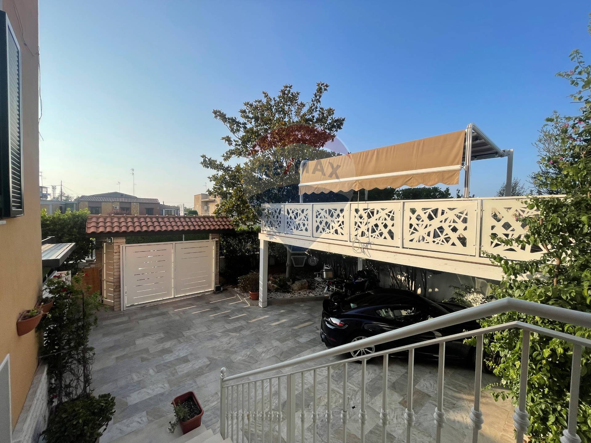 Casa Semindipendente in vendita a Bari, Stanic