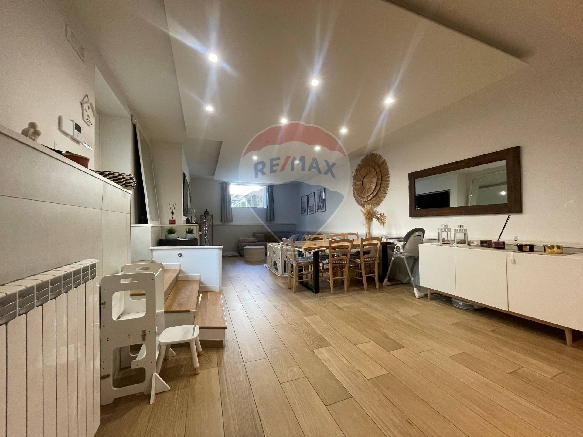 Casa Semindipendente in vendita a Bari, Stanic