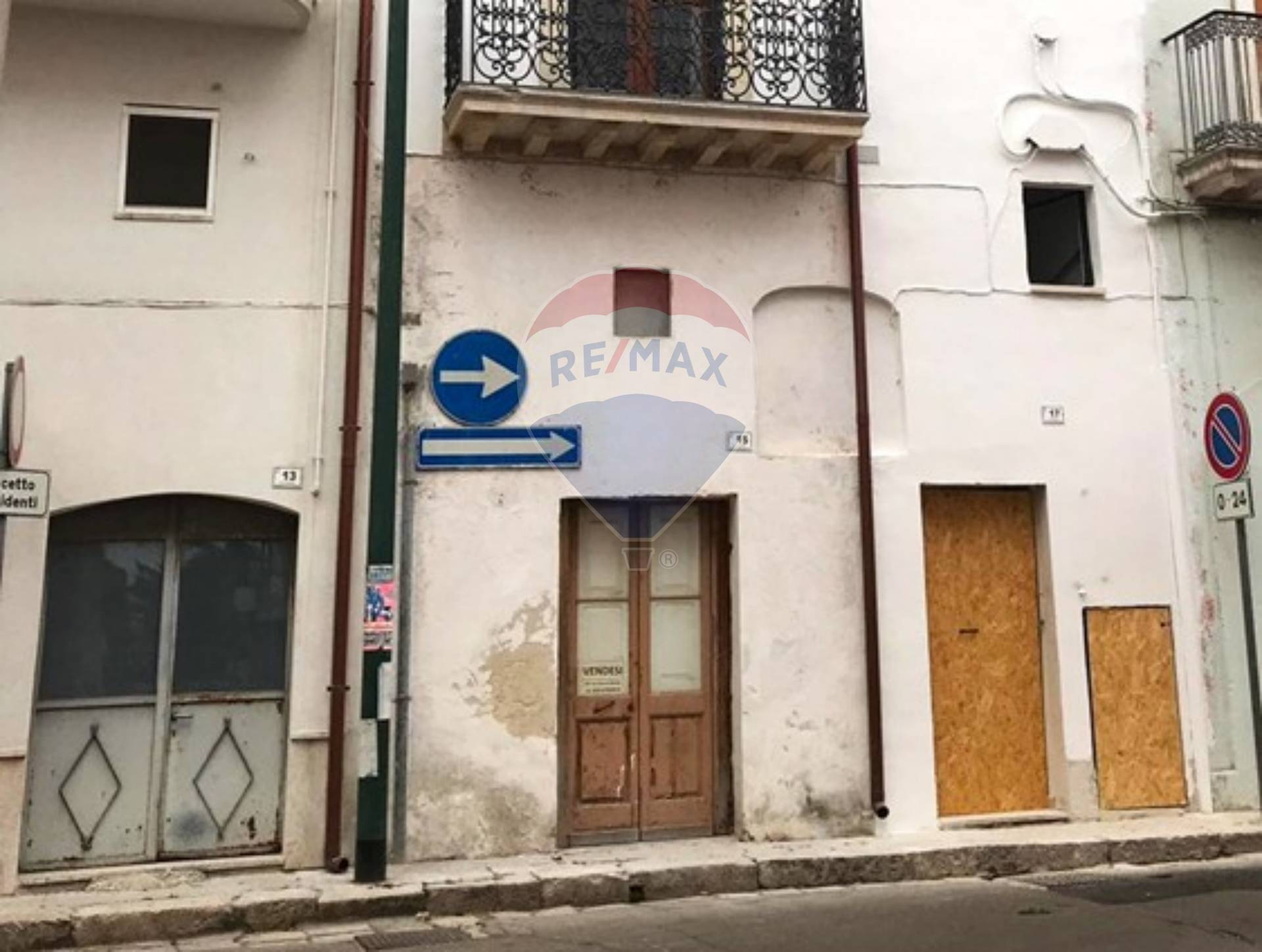 Casa Indipendente in vendita a Aradeo