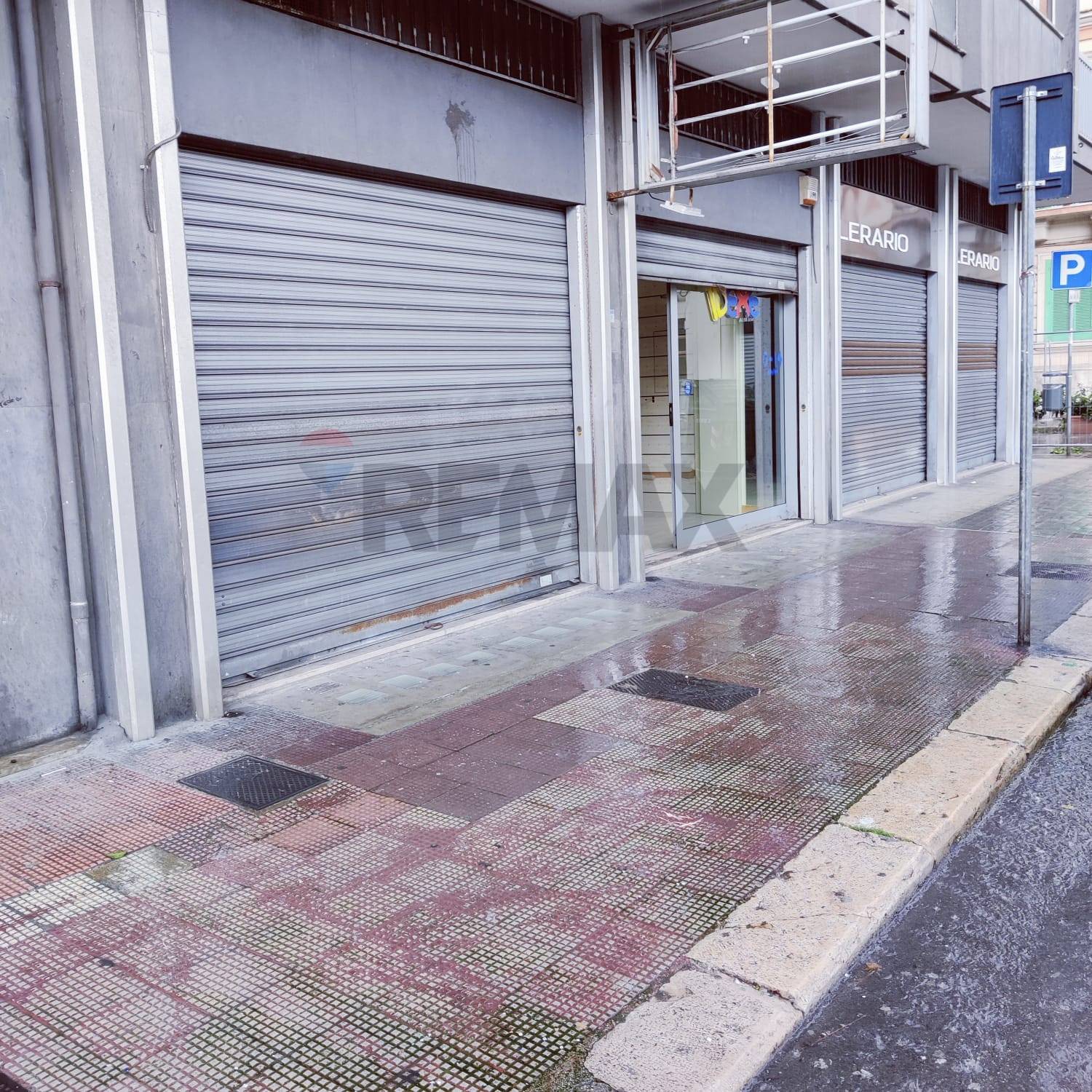 Locale commerciale Bari