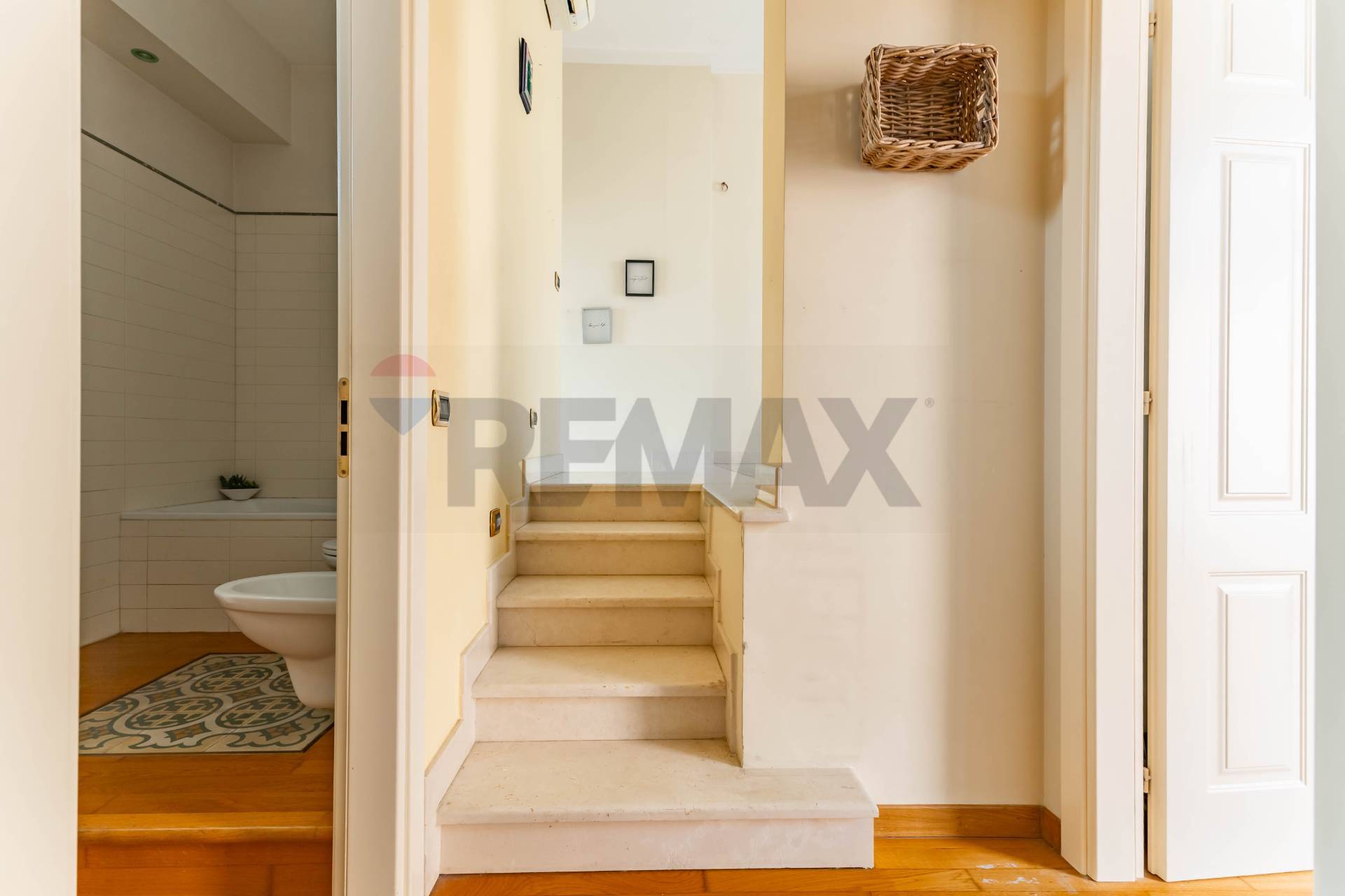 Casa Indipendente in vendita a Bari, Carbonara - Ceglie