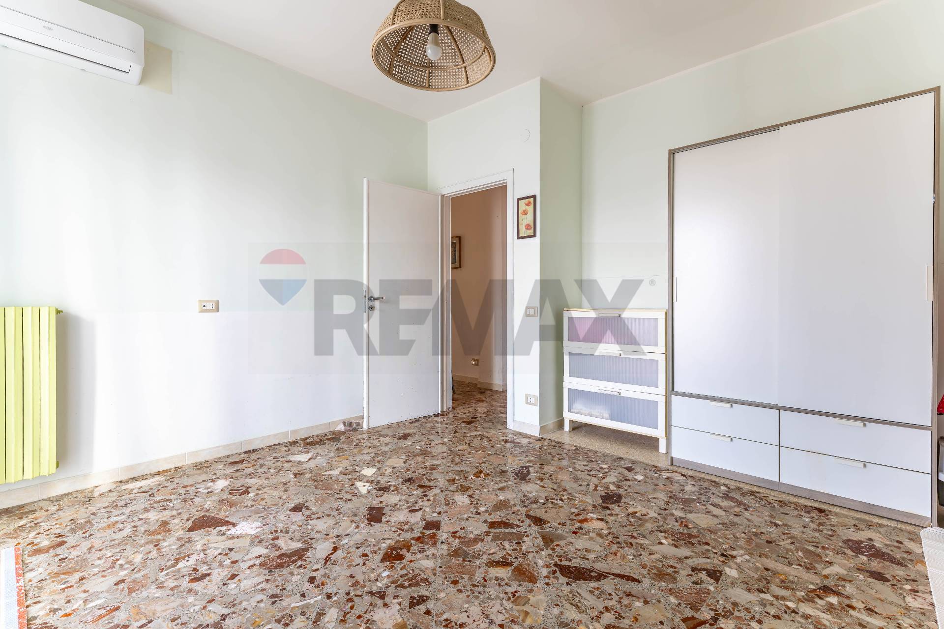 Appartamento in vendita a Mola di Bari