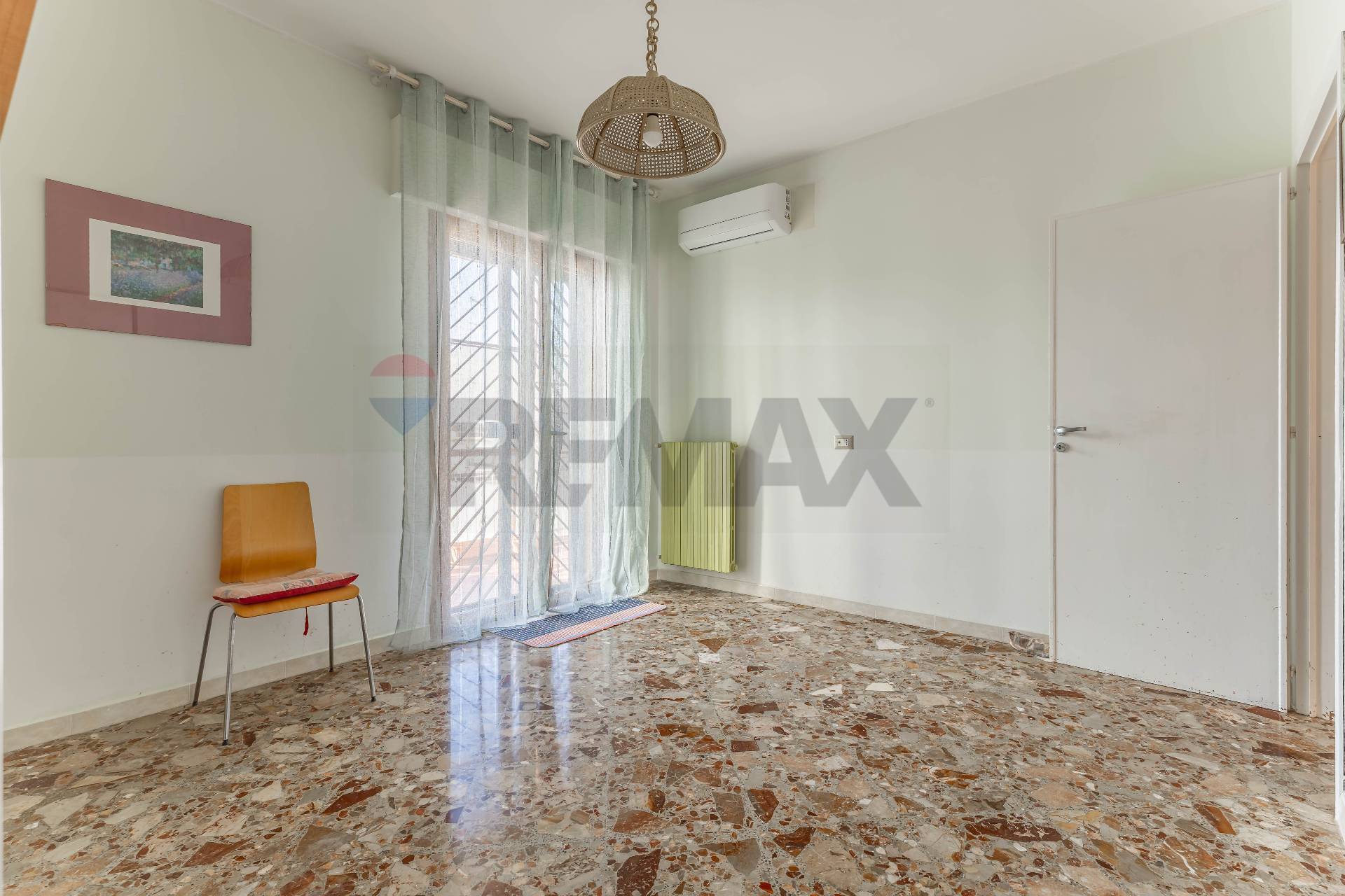 Appartamento in vendita a Mola di Bari