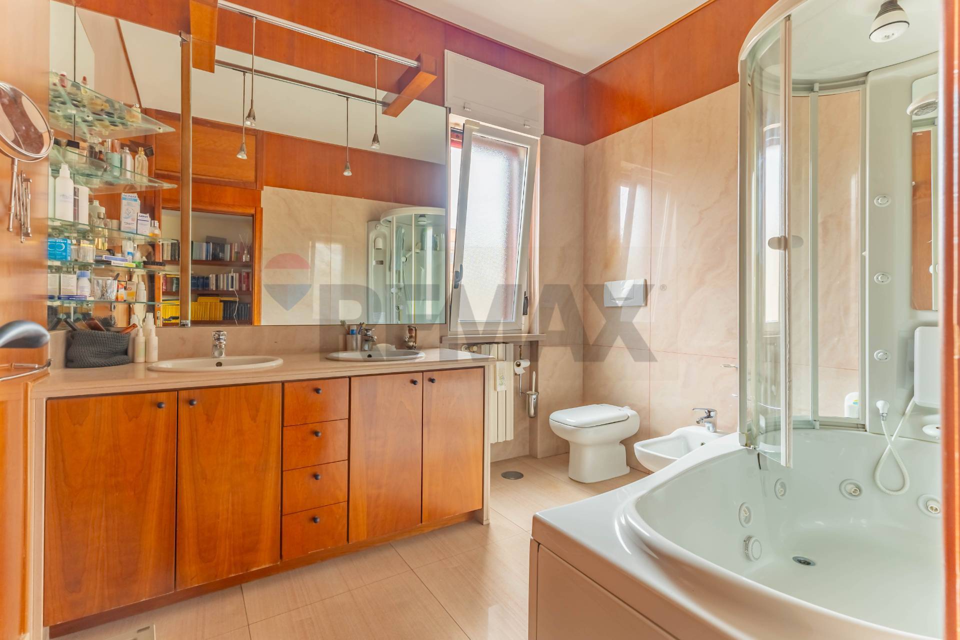 Appartamento in vendita a Bari, Picone