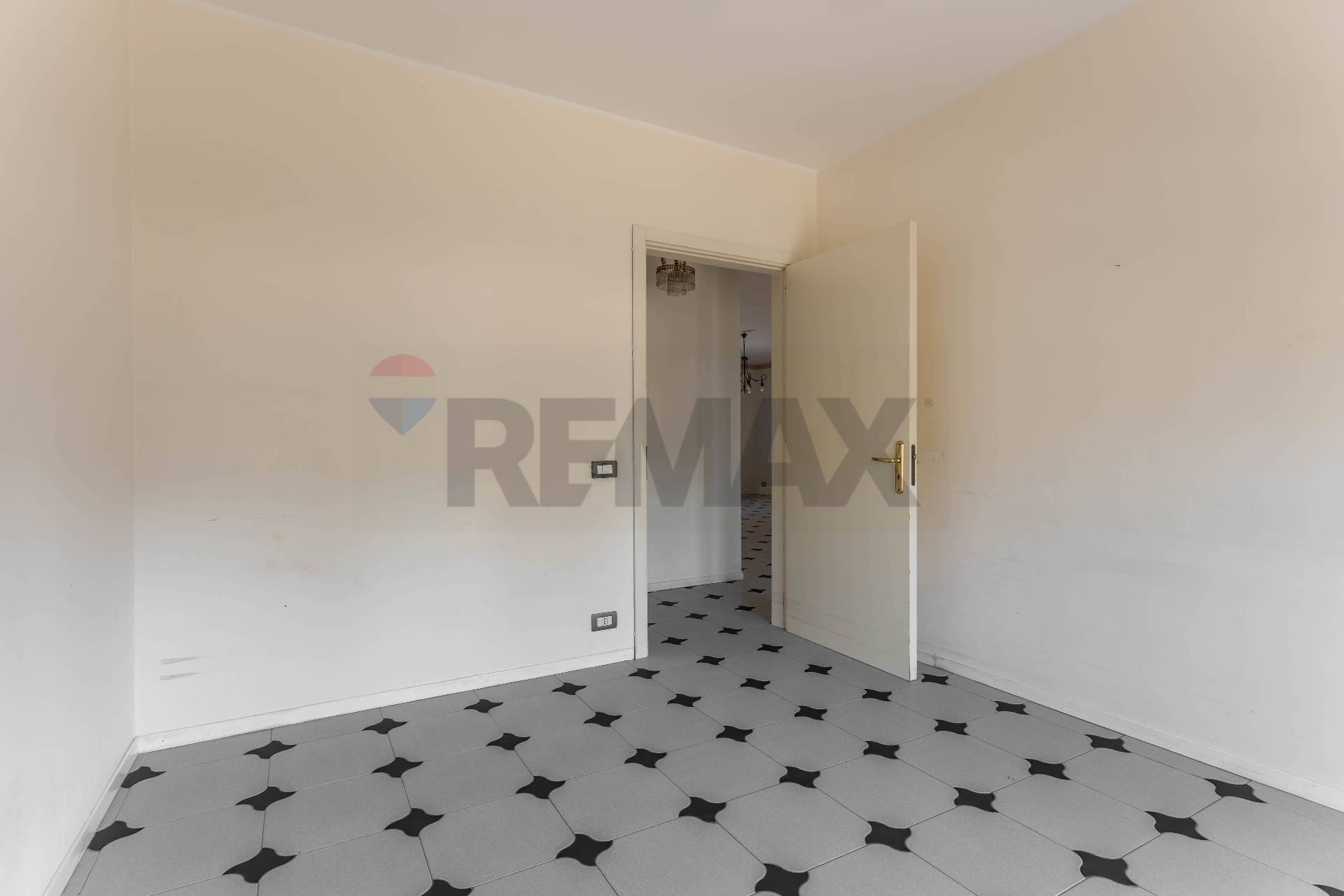 Appartamento in vendita a Bari, S. Girolamo