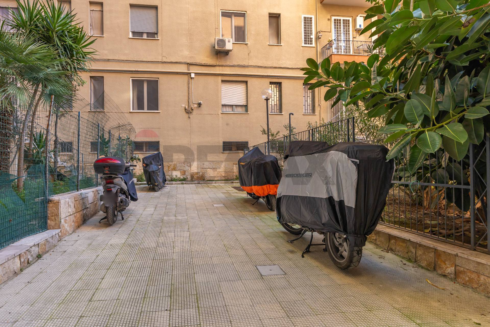 Appartamento in vendita a Bari, Picone