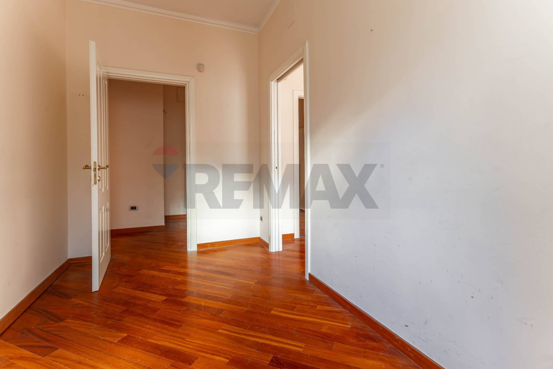 Appartamento in vendita a Bari, Picone