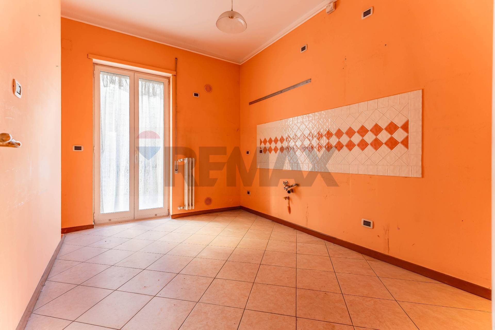 Appartamento in vendita a Bari, Picone