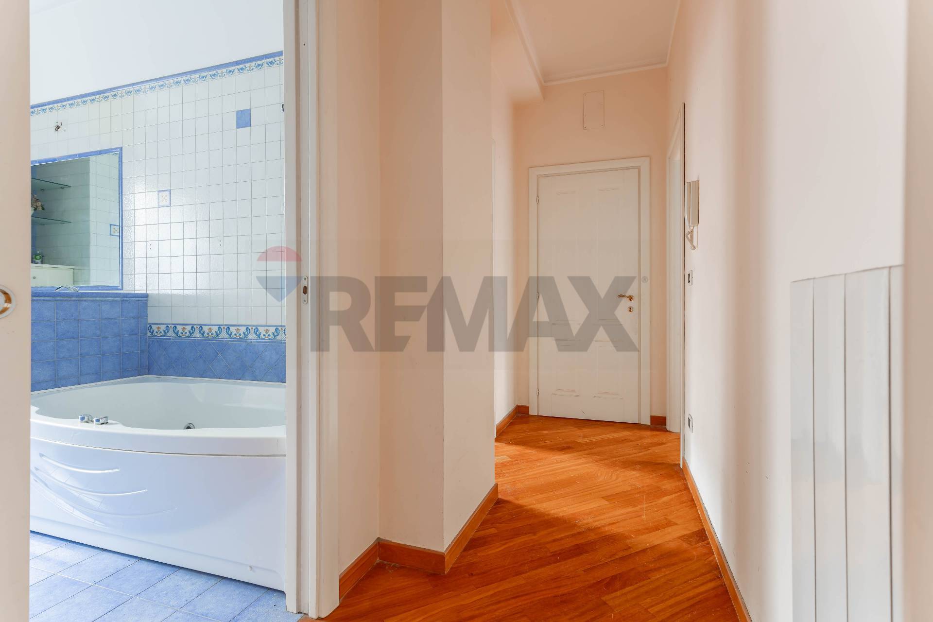 Appartamento in vendita a Bari, Picone